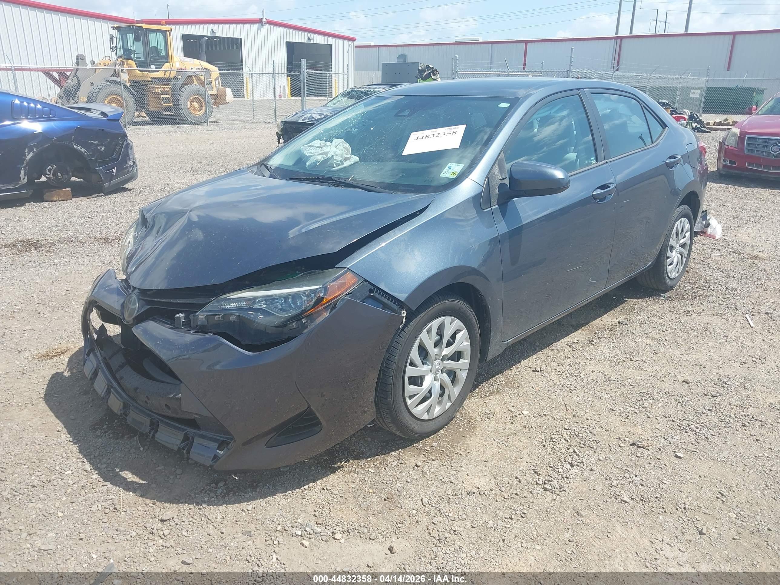 TOYOTA COROLLA image 2