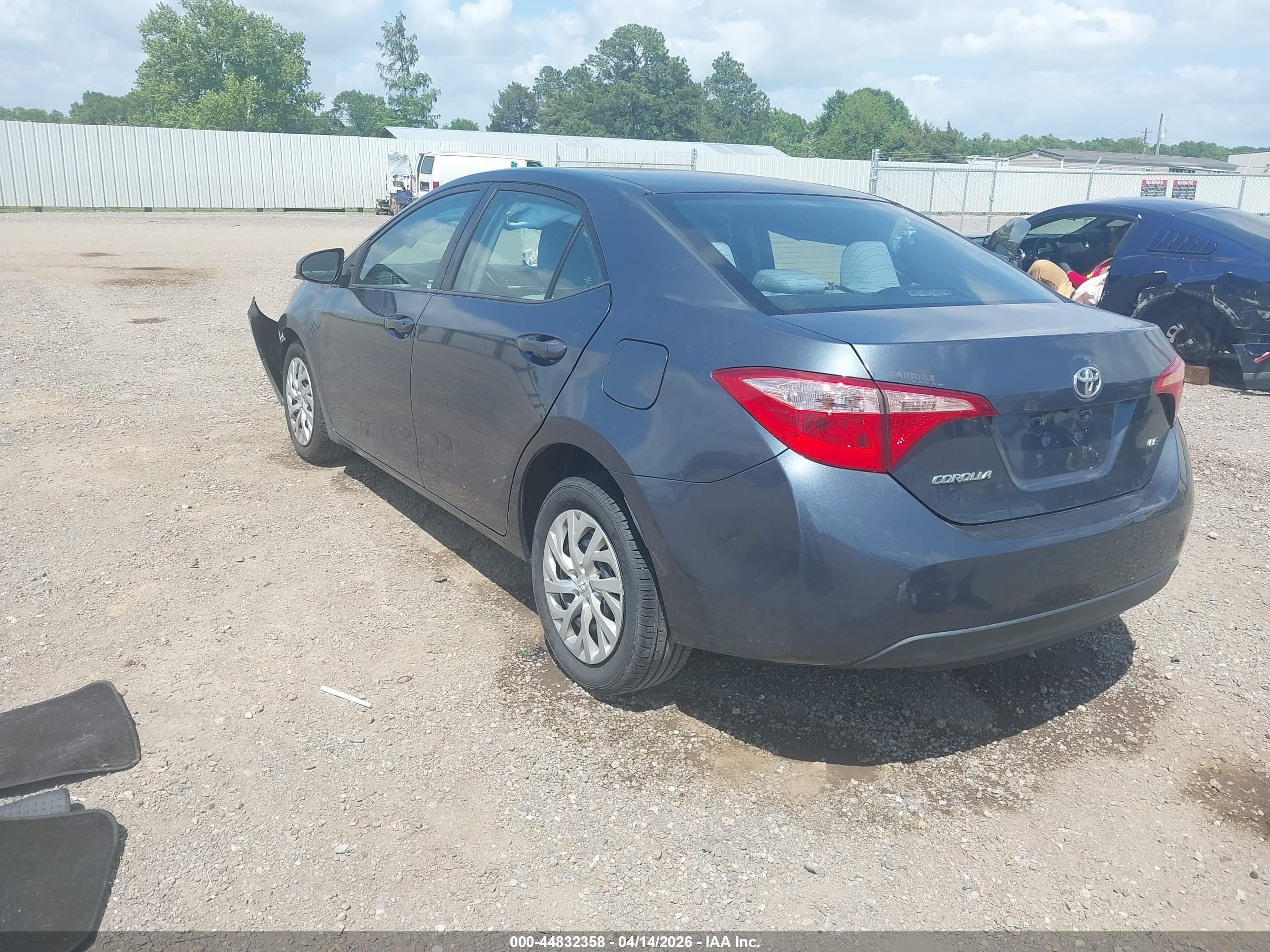 TOYOTA COROLLA image 3