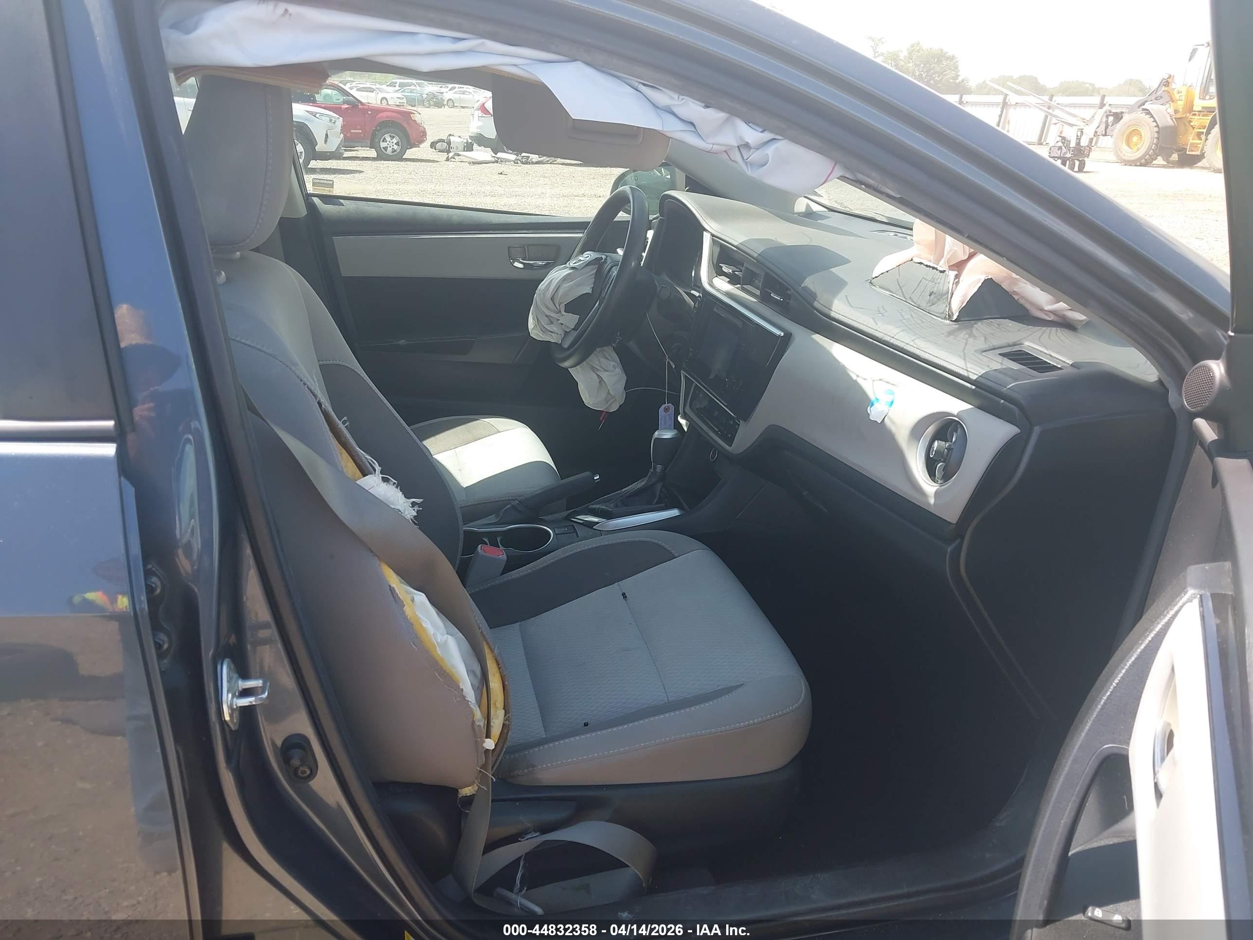 TOYOTA COROLLA image 5
