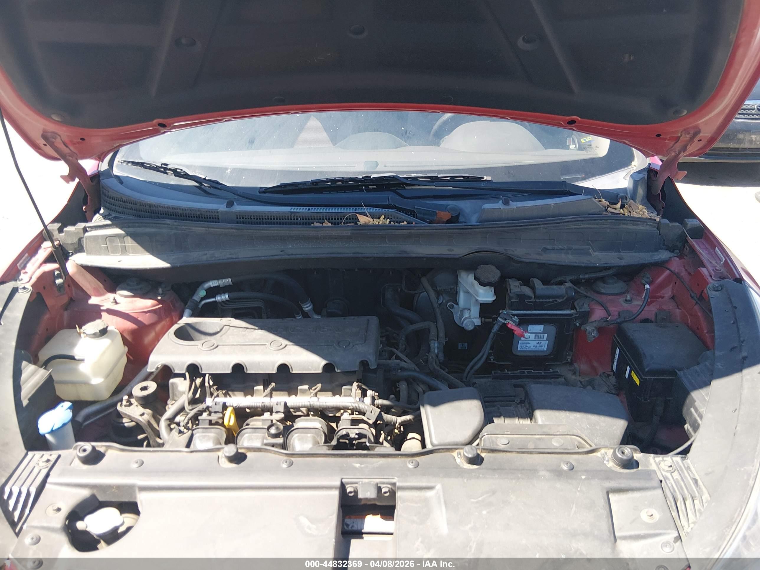 HYUNDAI TUCSON image 10
