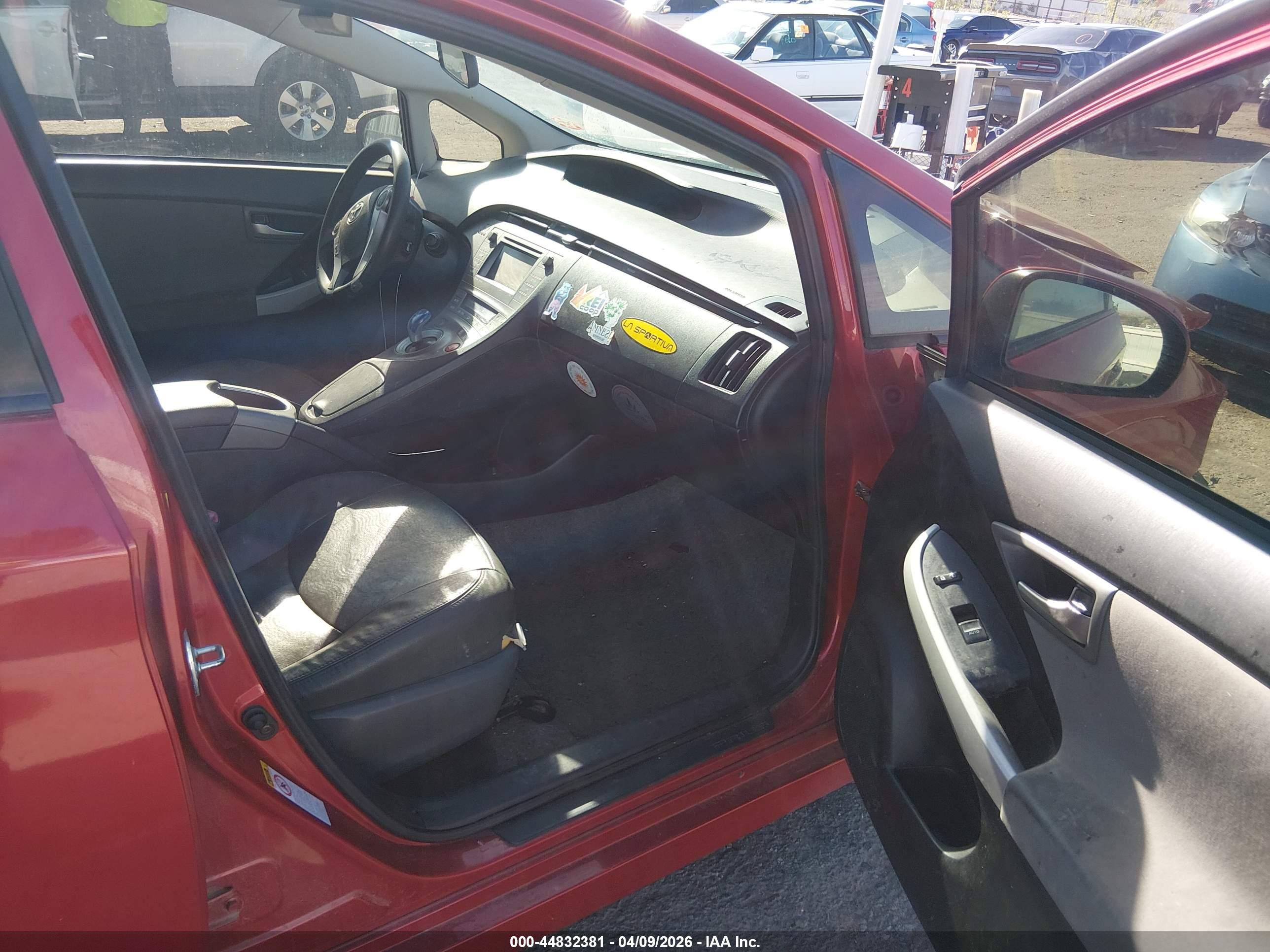 TOYOTA PRIUS image 5