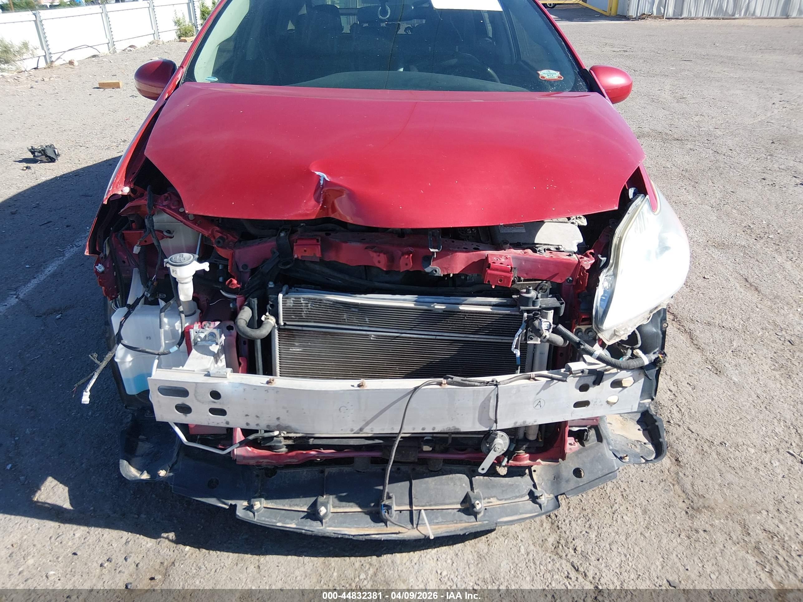 TOYOTA PRIUS image 6
