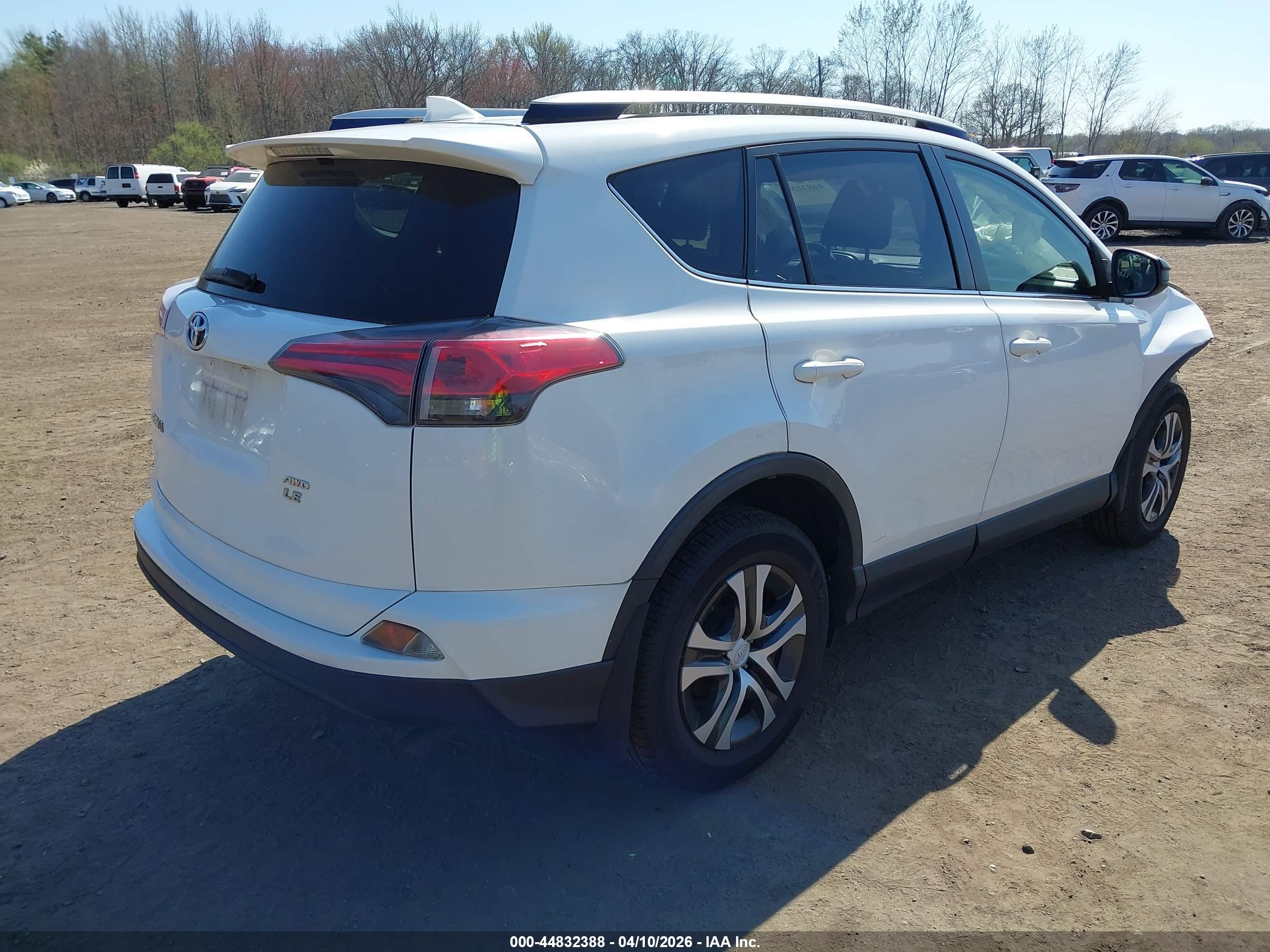 TOYOTA RAV4 image 4