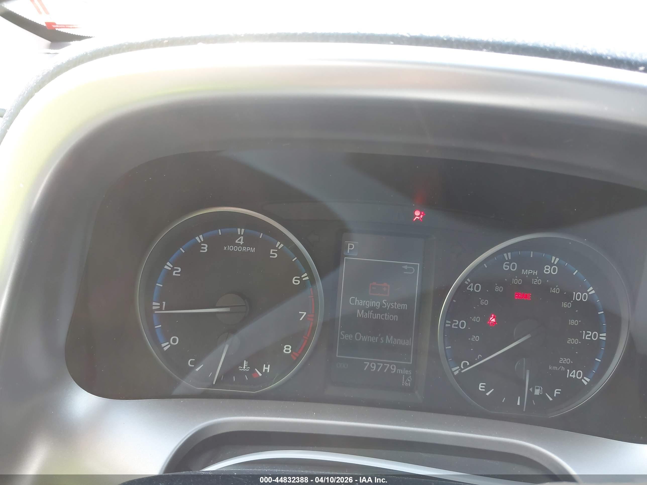 TOYOTA RAV4 image 7