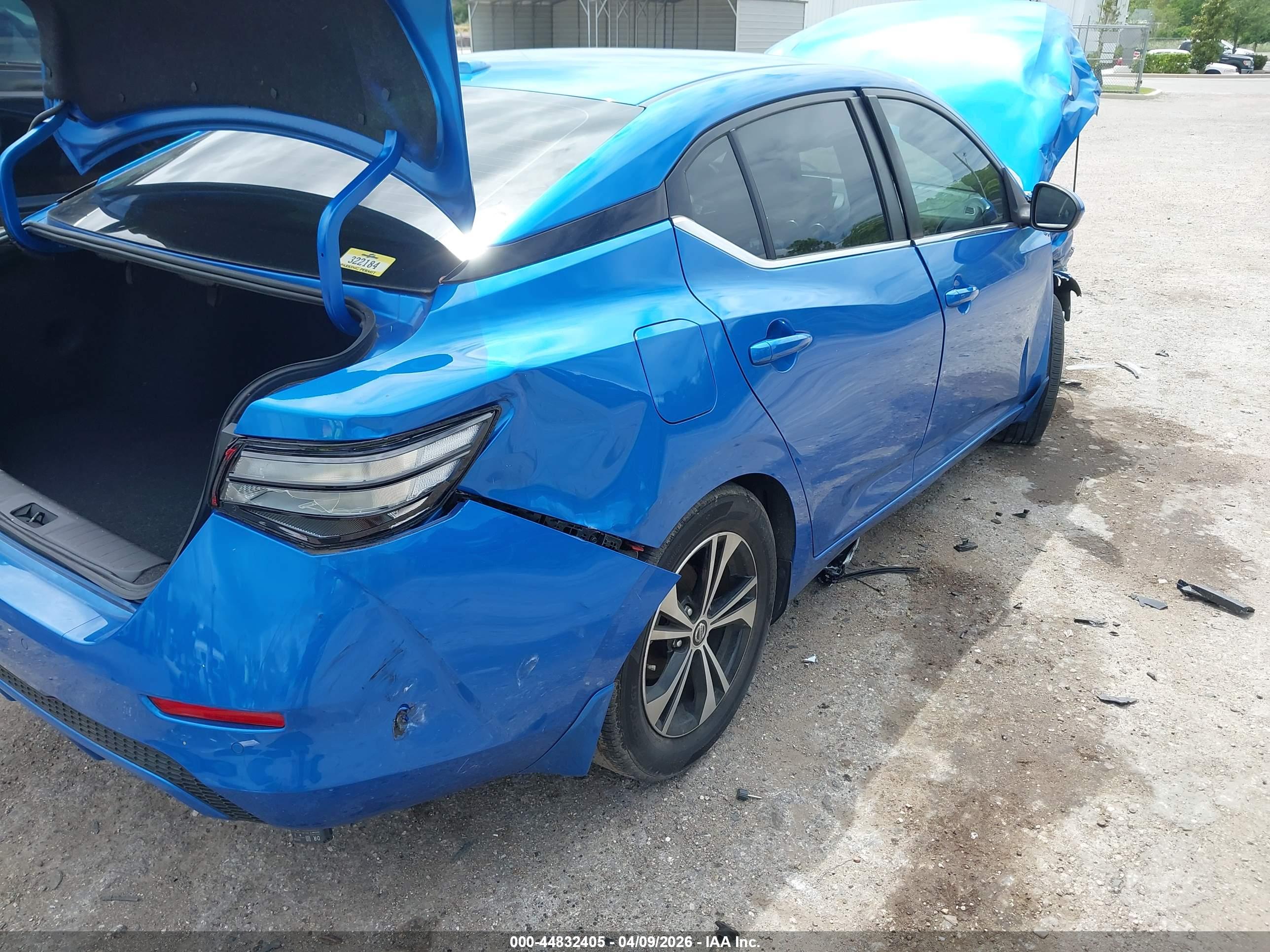 NISSAN SENTRA image 6