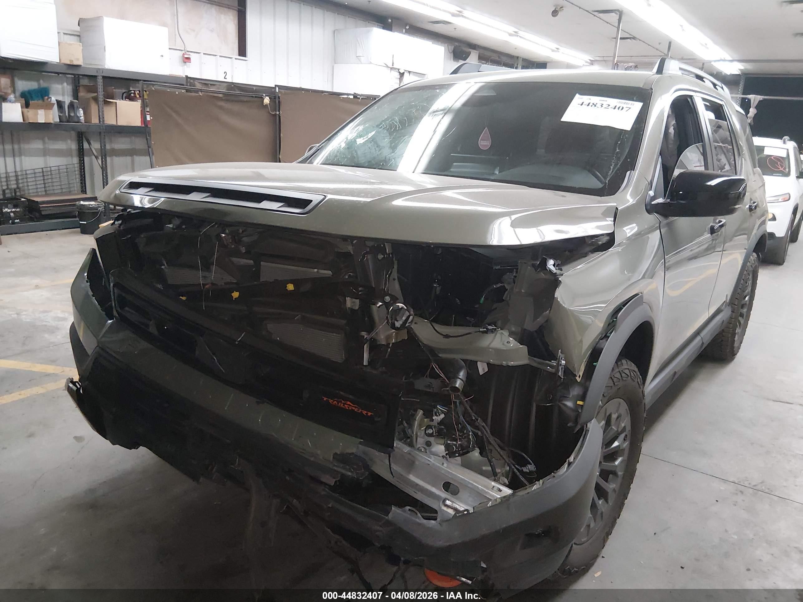 HONDA PASSPORT image 6