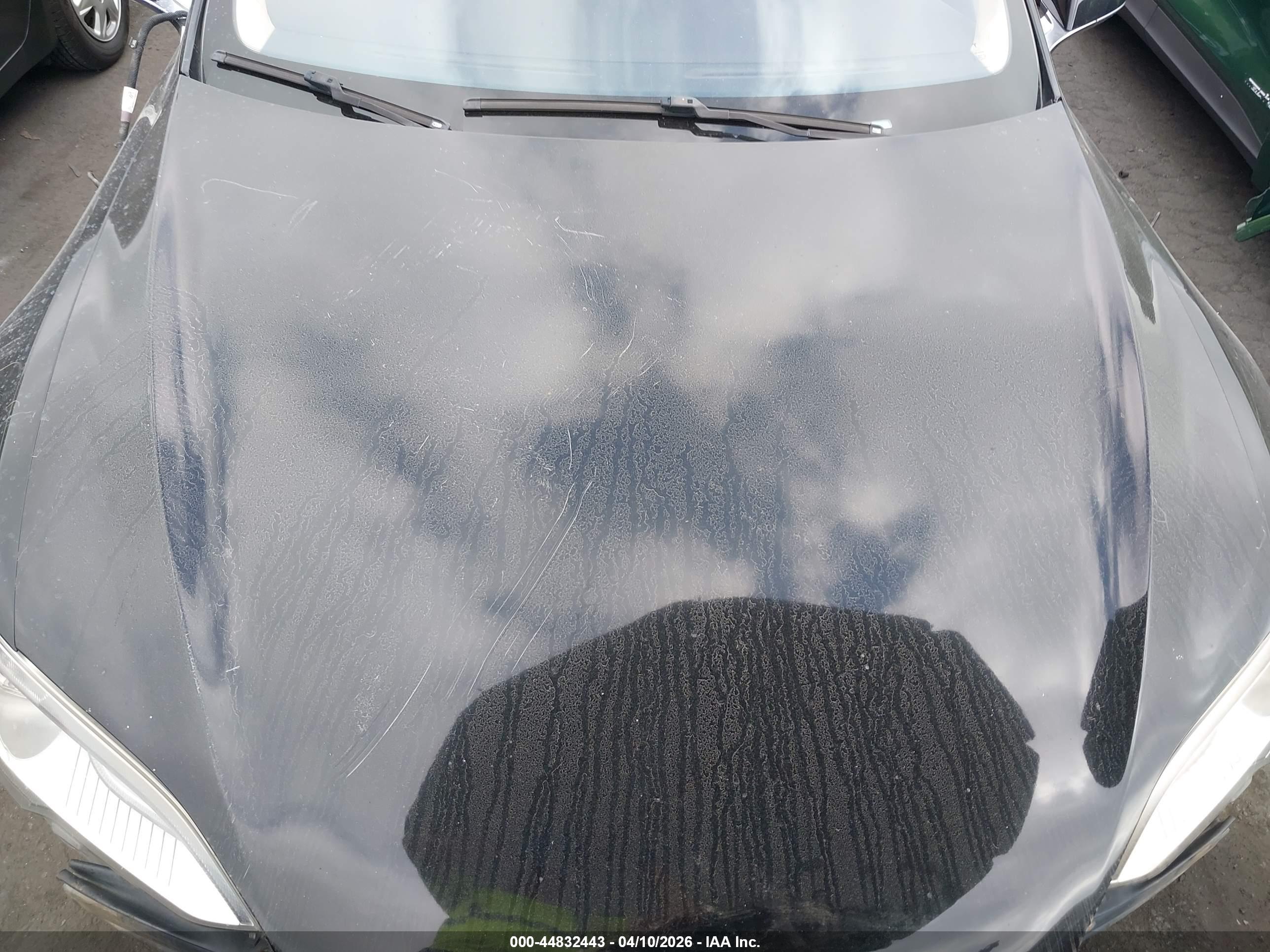 TESLA MODEL image 10