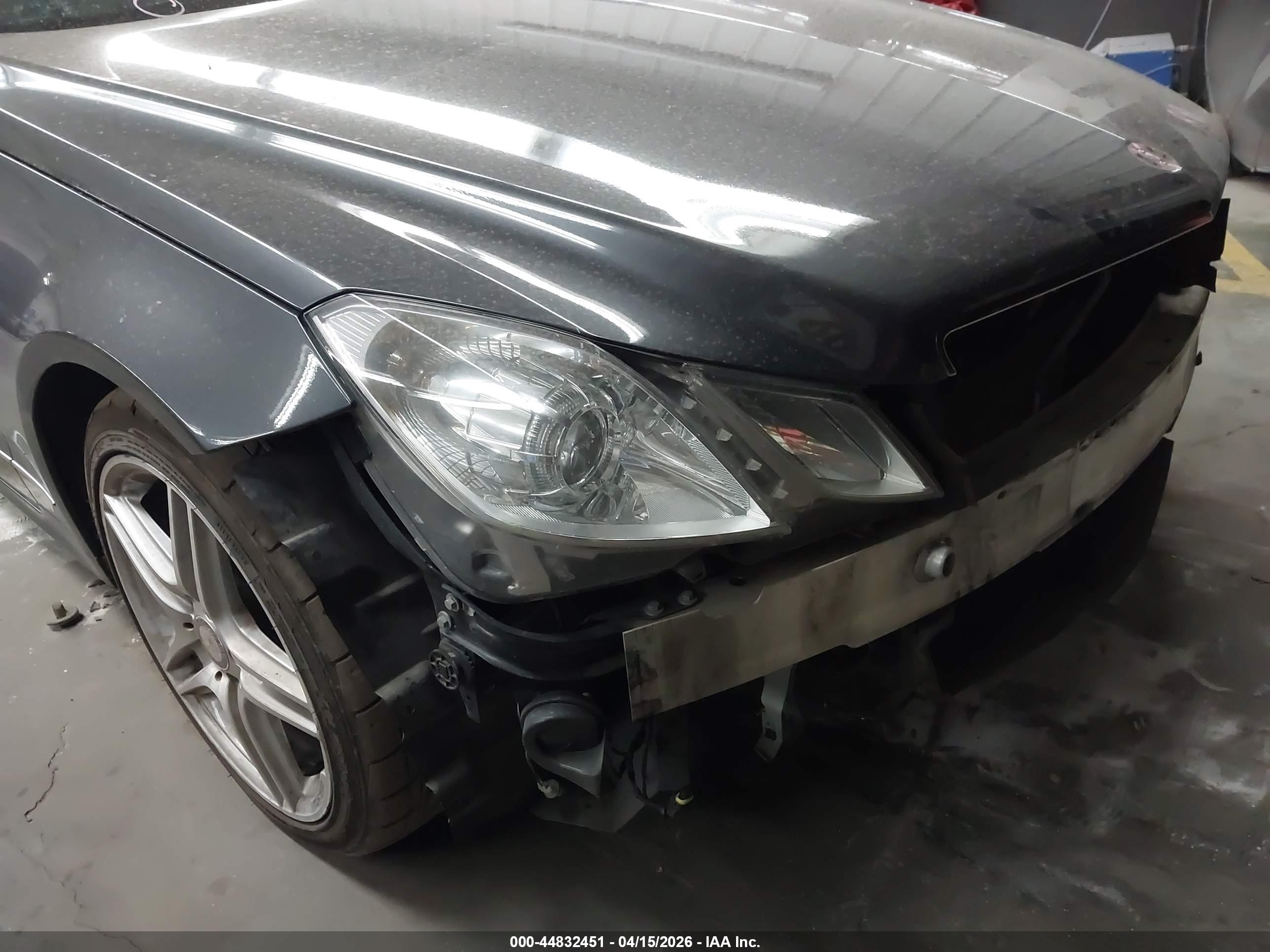 MERCEDES-BENZ E image 6
