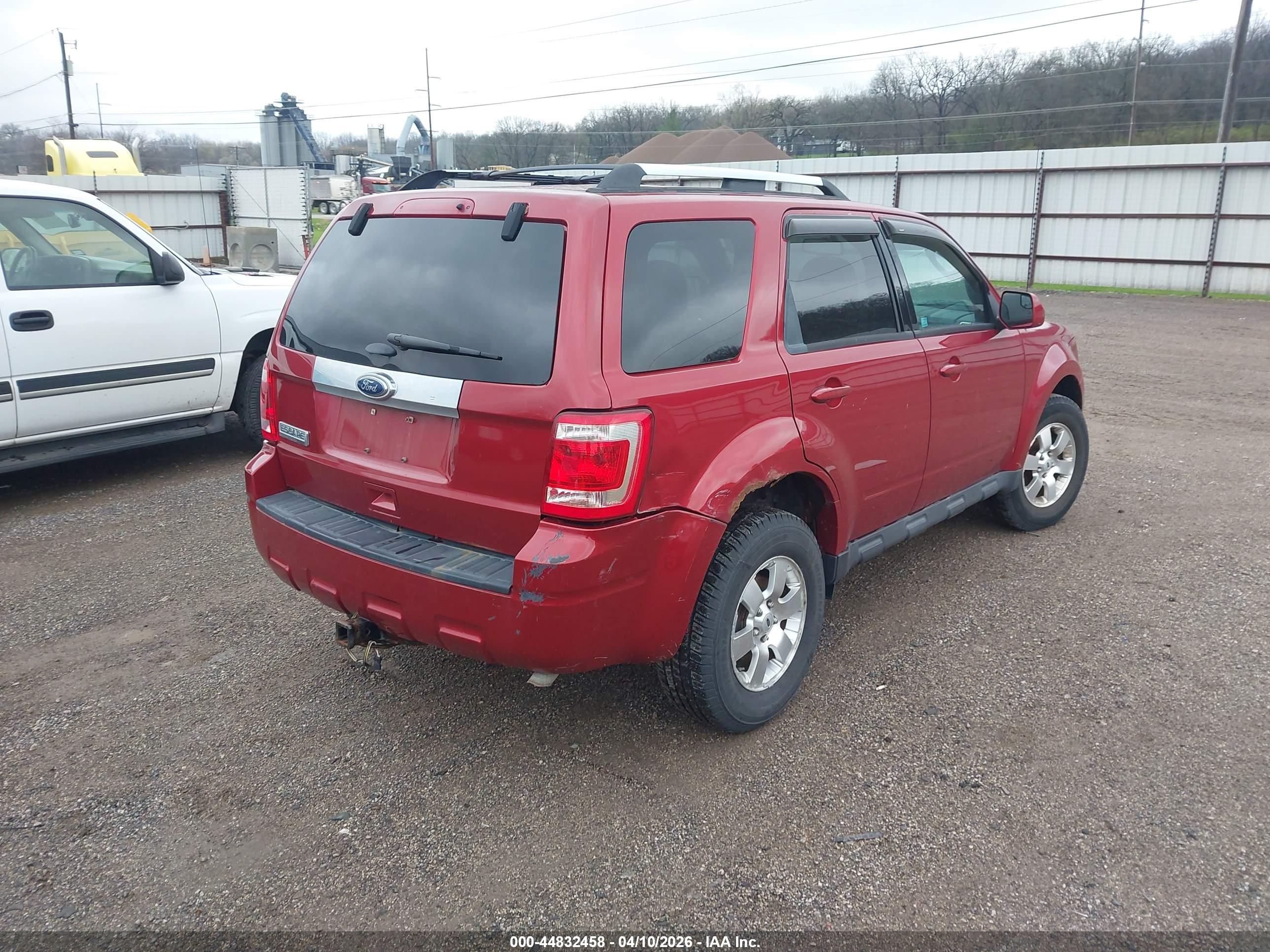 FORD ESCAPE image 4