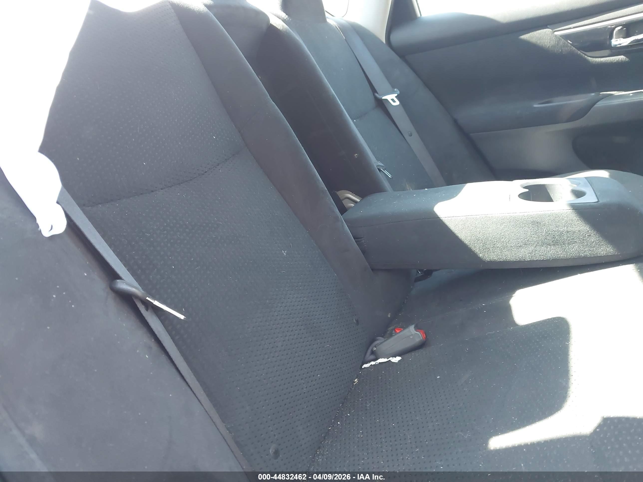 NISSAN ALTIMA image 8
