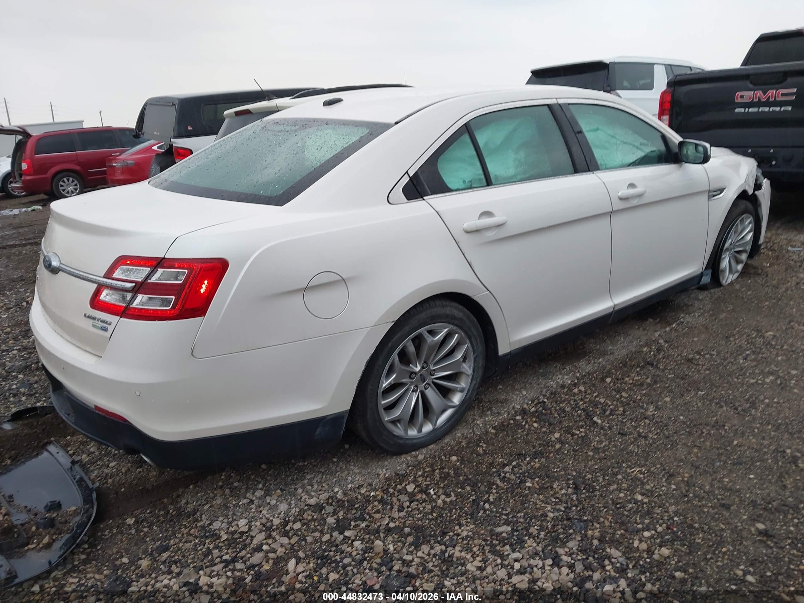 FORD TAURUS image 4