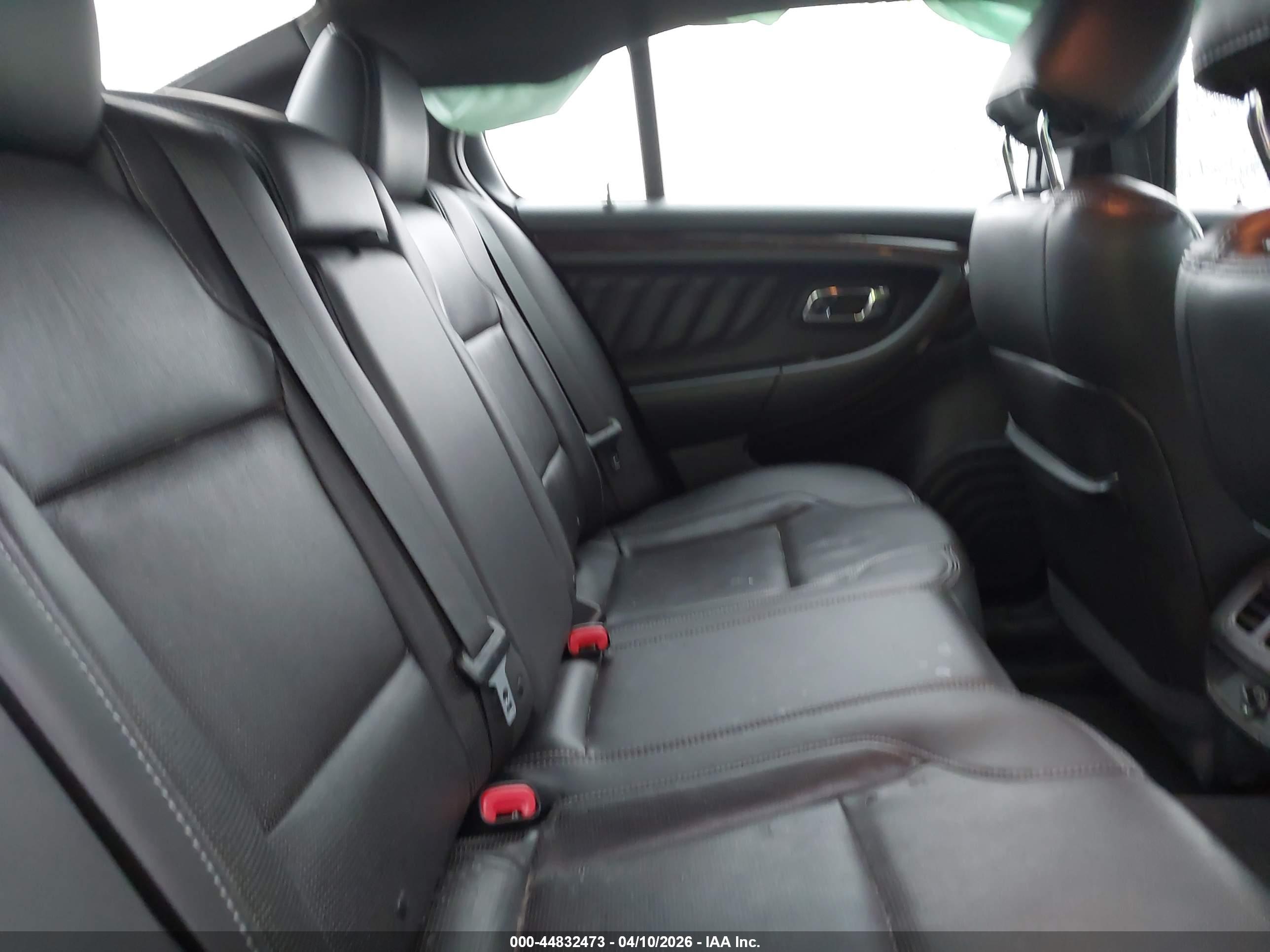 FORD TAURUS image 8