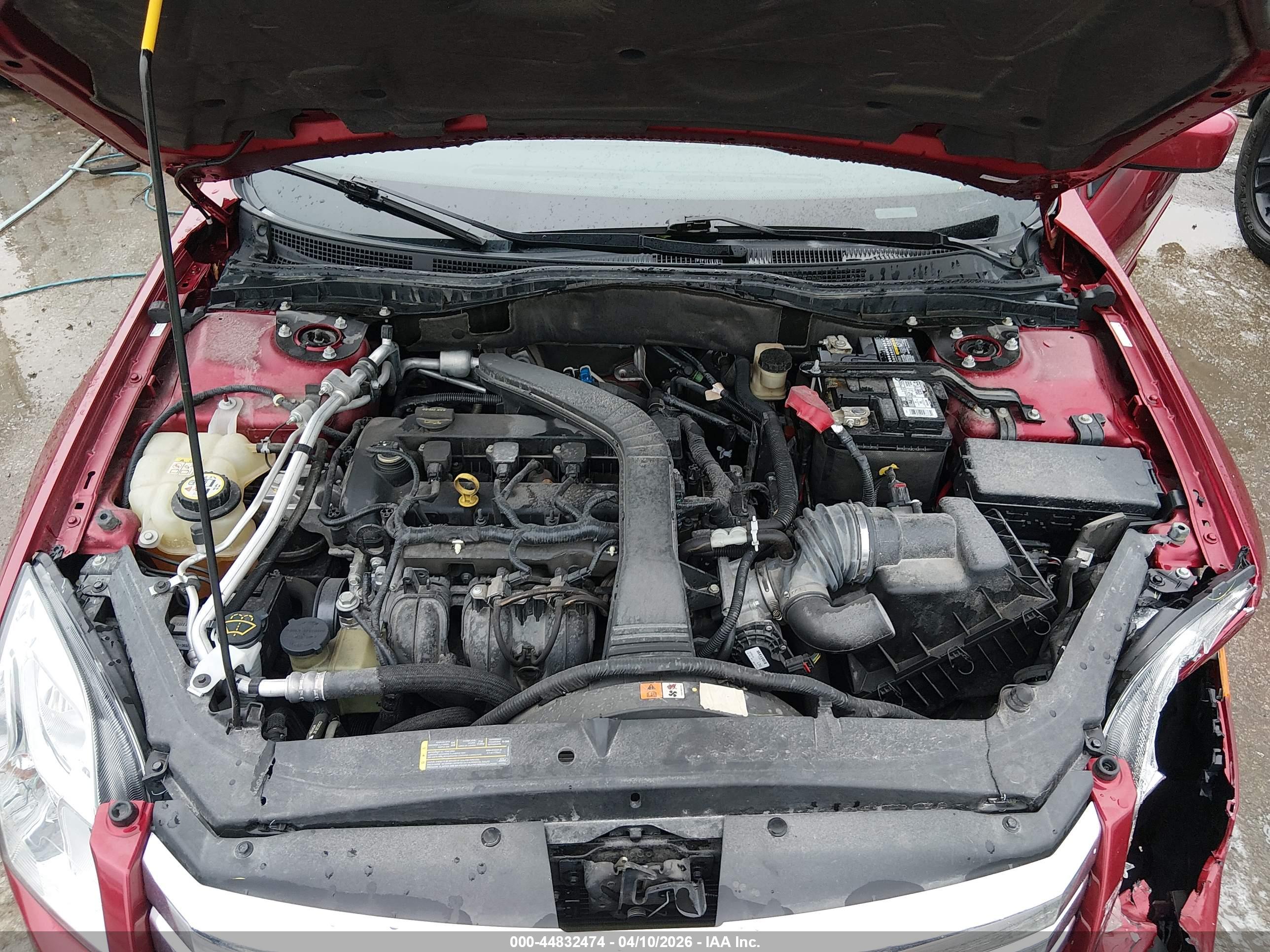 FORD FUSION image 10