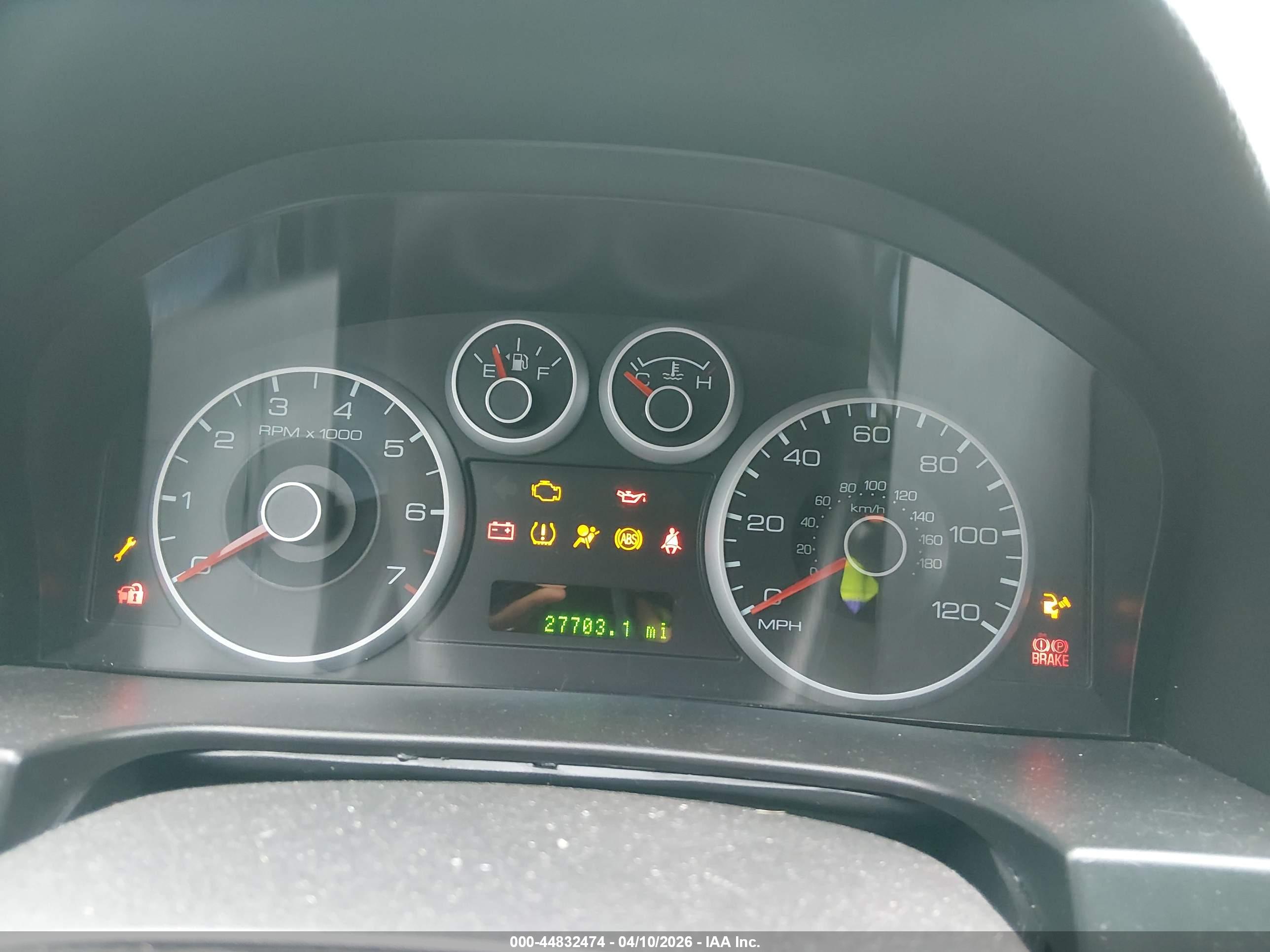 FORD FUSION image 7