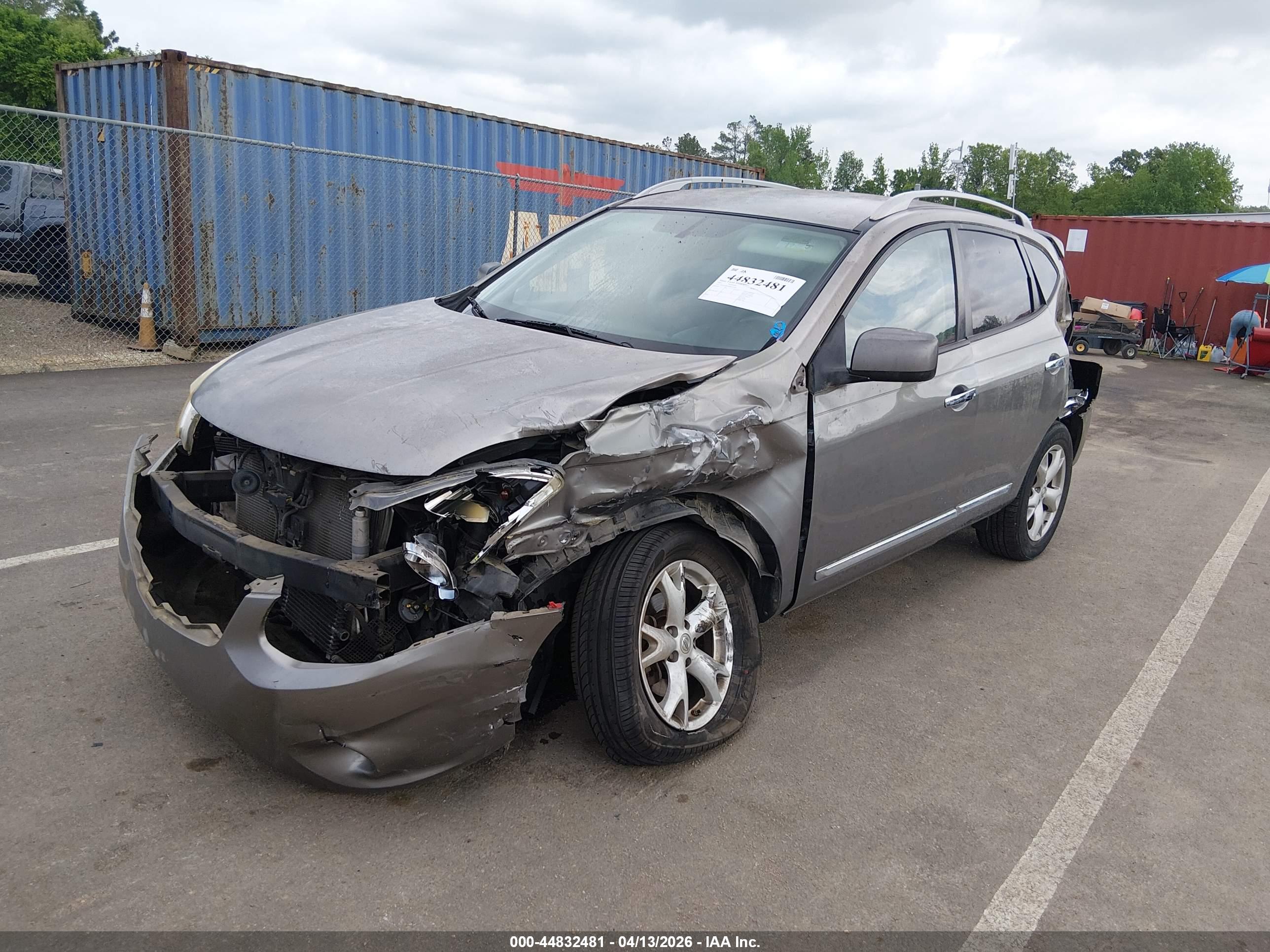 NISSAN ROGUE image 6