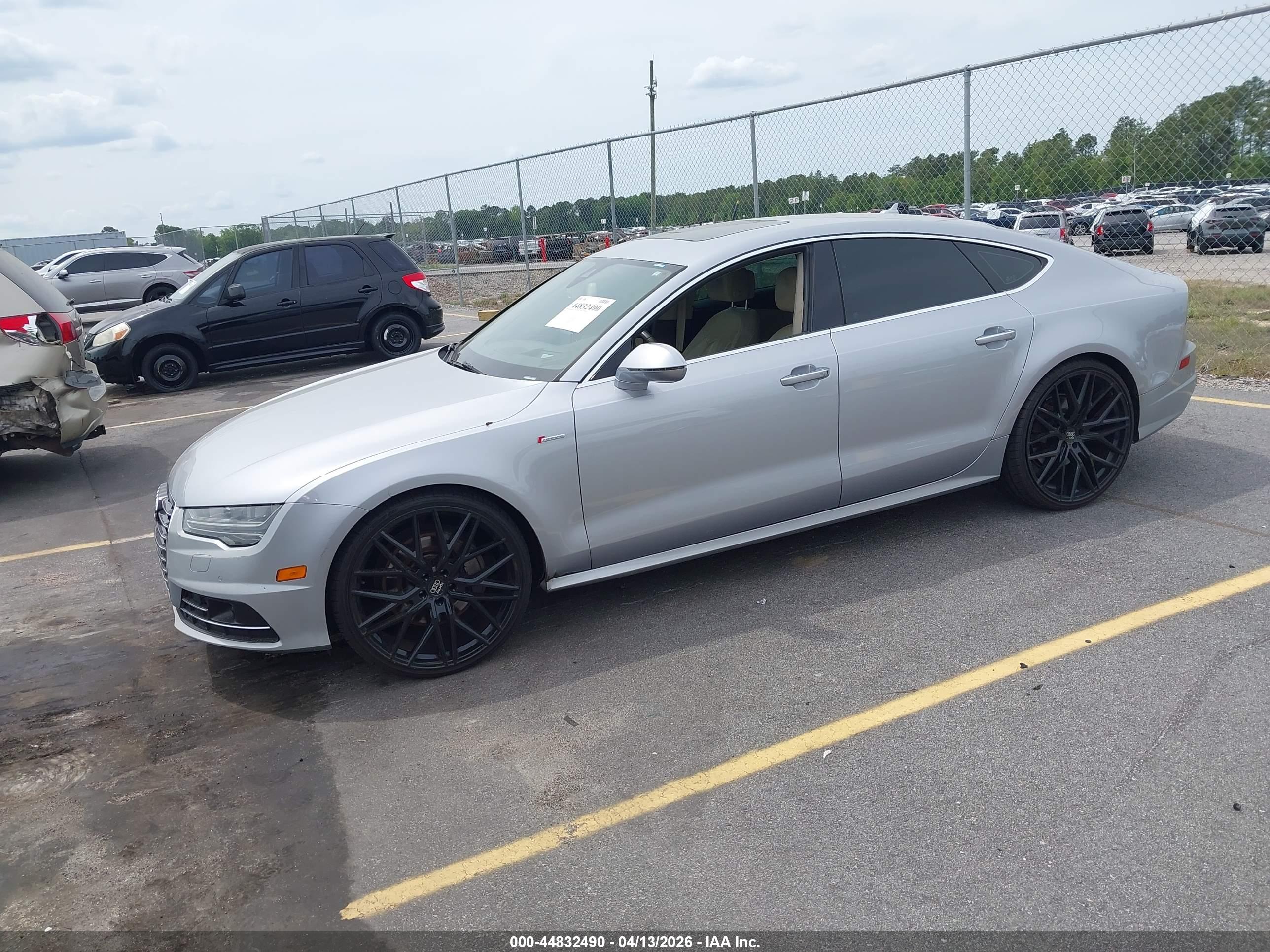 AUDI A7 image 2
