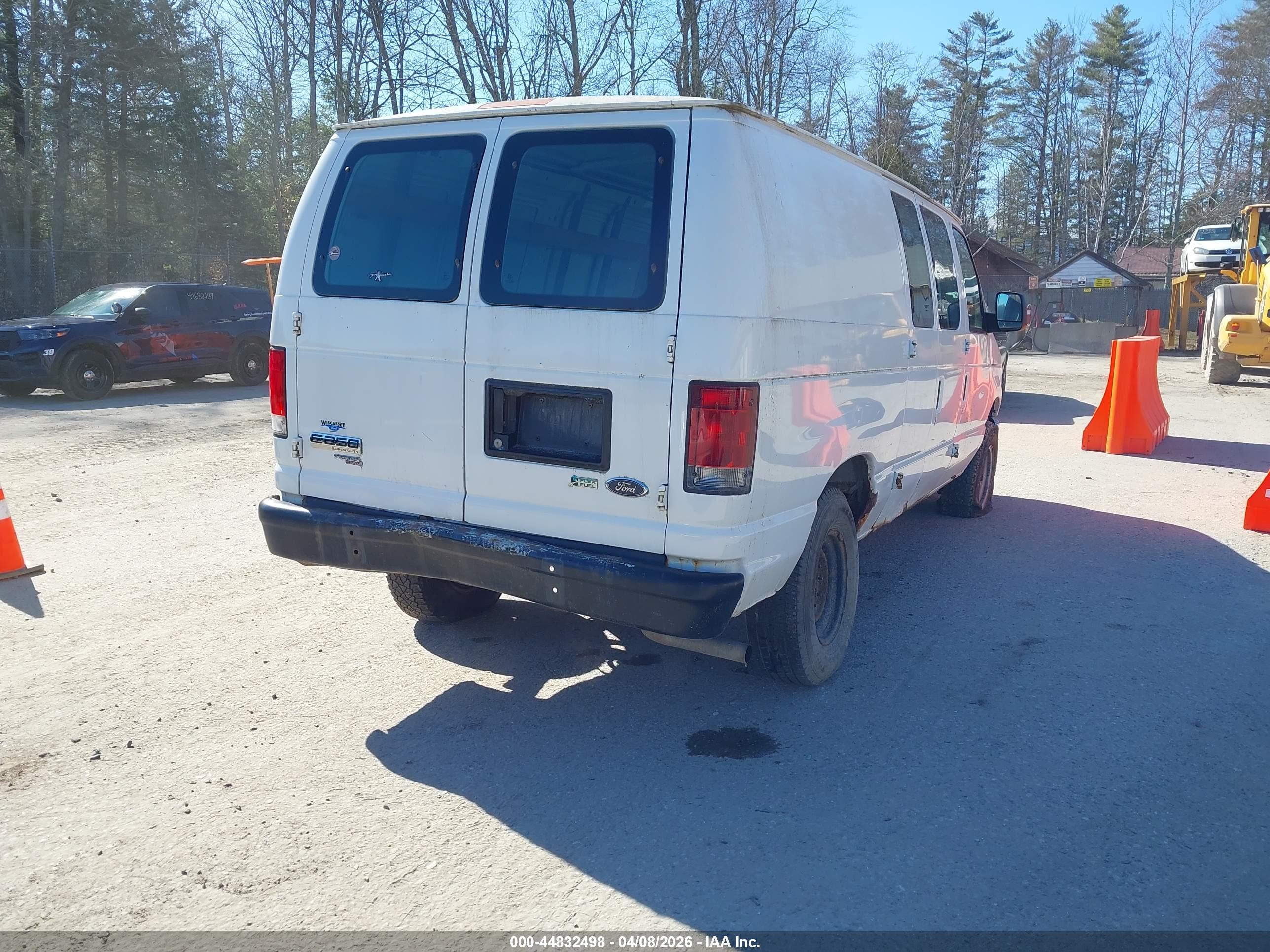 FORD E-250 image 4
