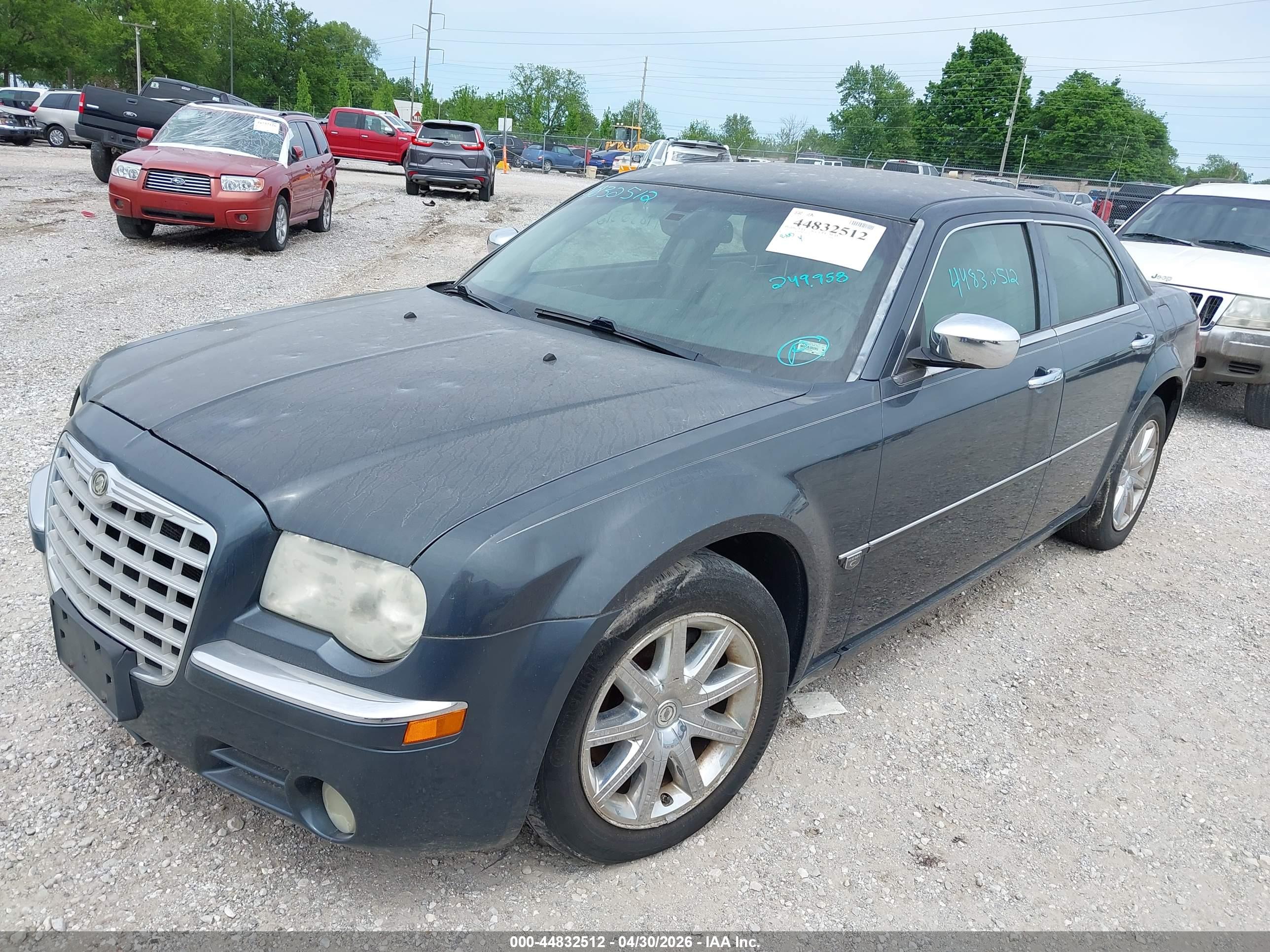 CHRYSLER 300C image 2