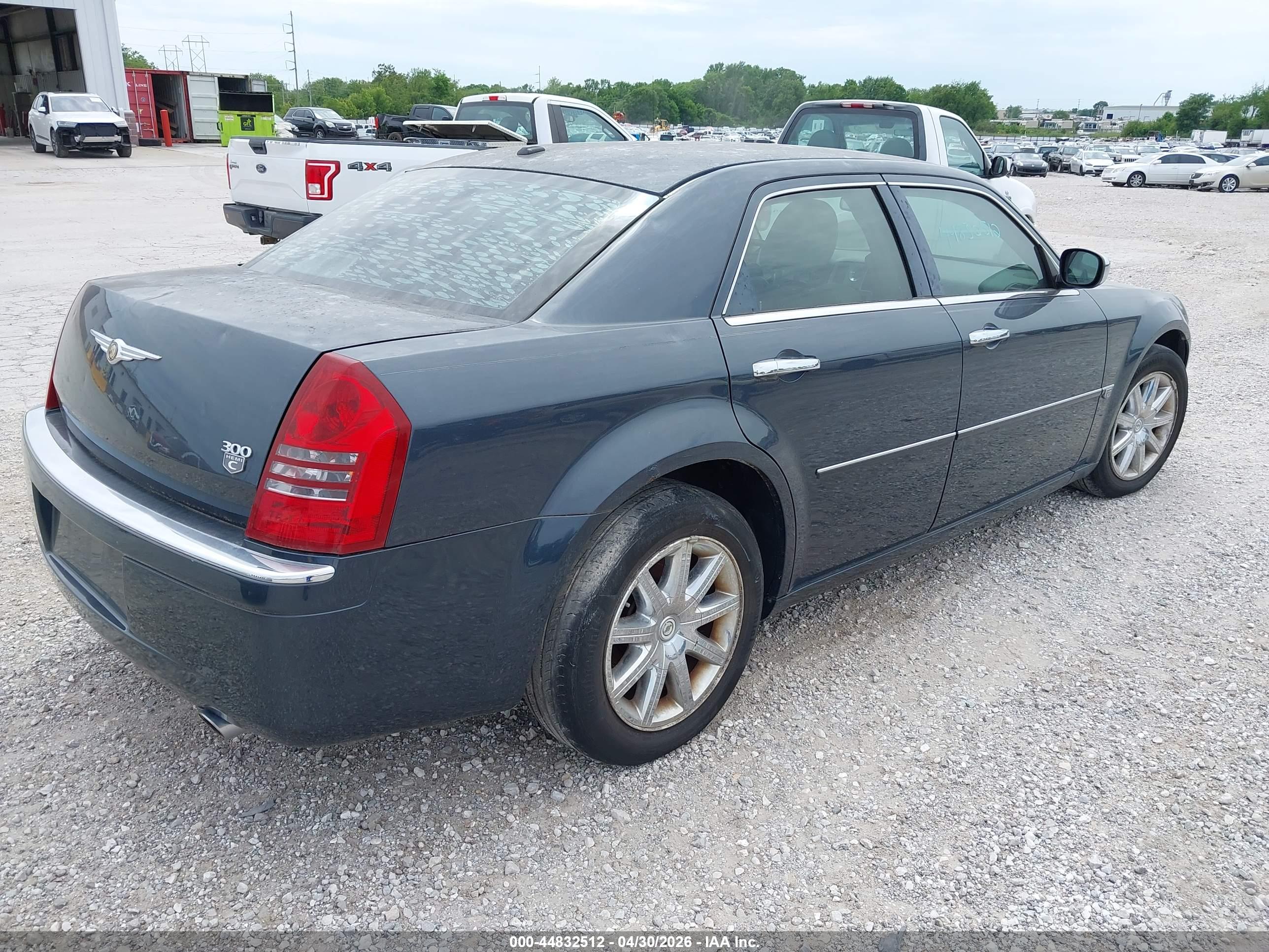 CHRYSLER 300C image 4