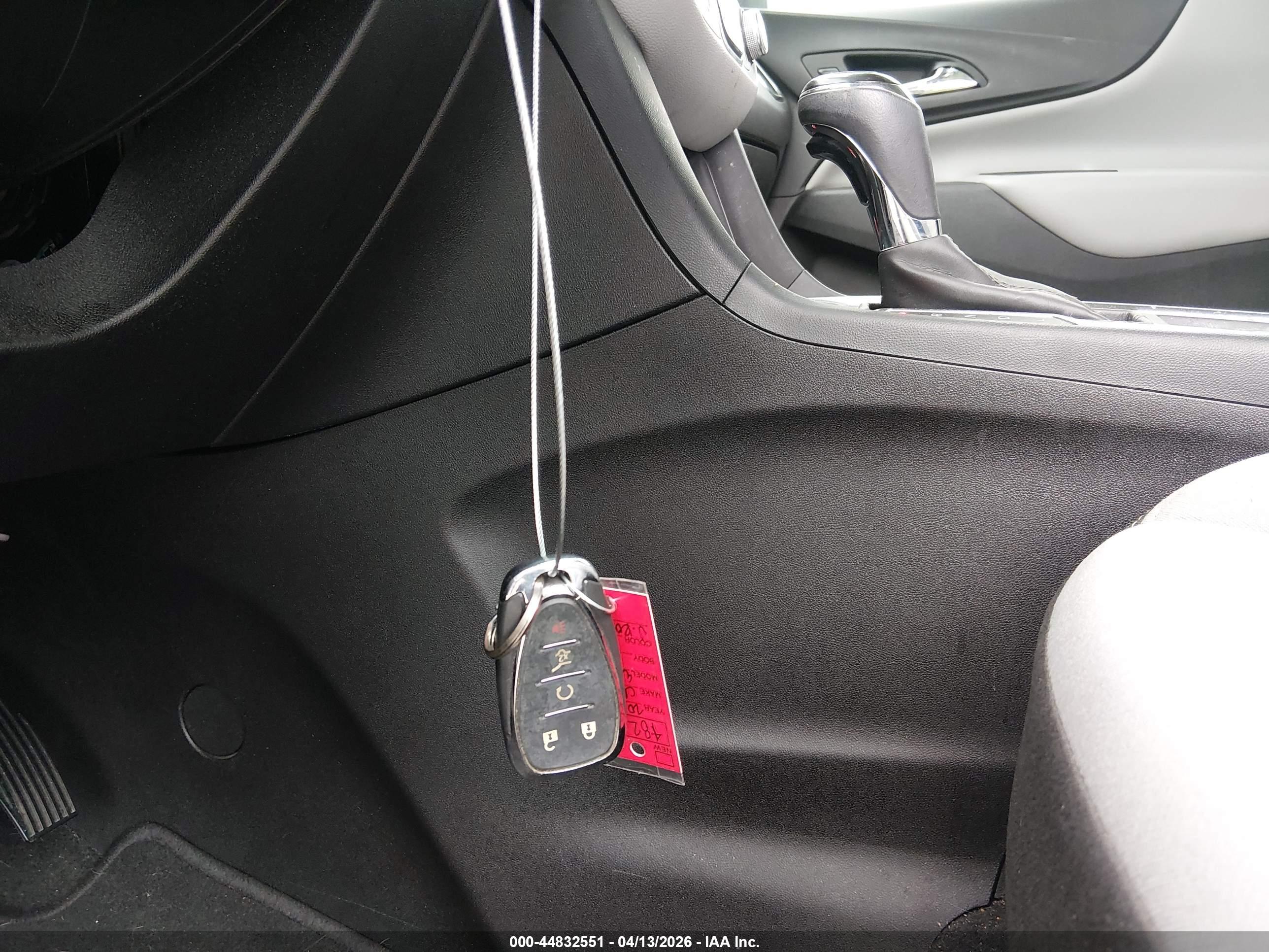 CHEVROLET EQUINOX image 11