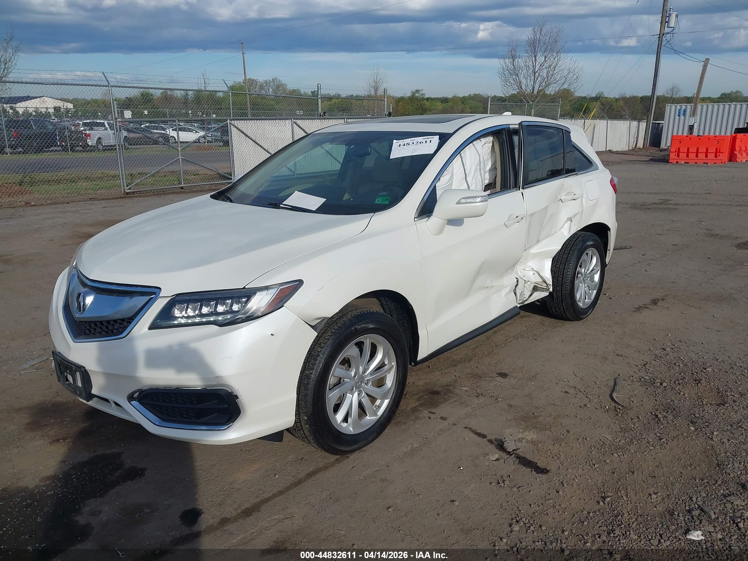 ACURA RDX image 2