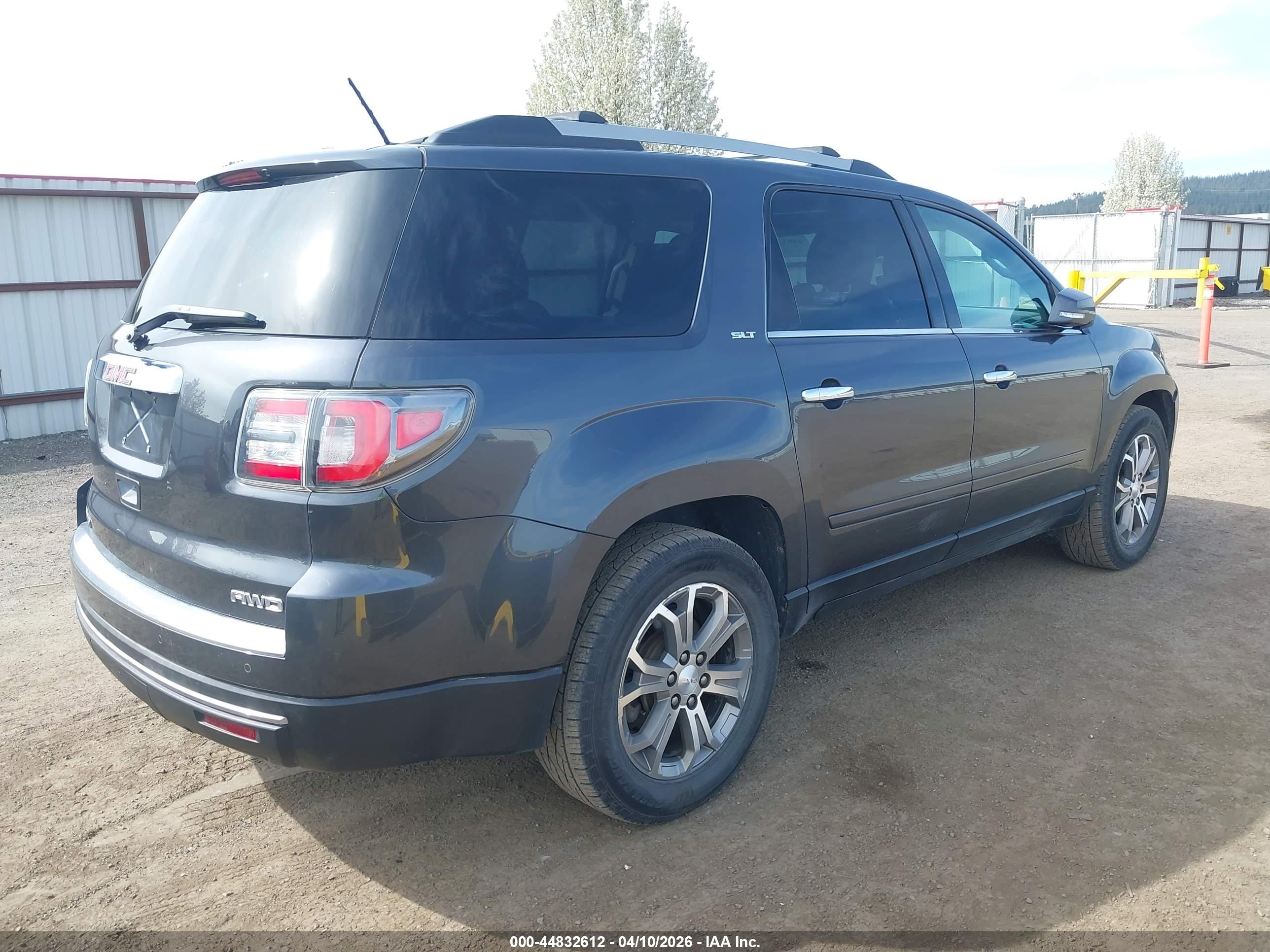 GMC ACADIA image 4