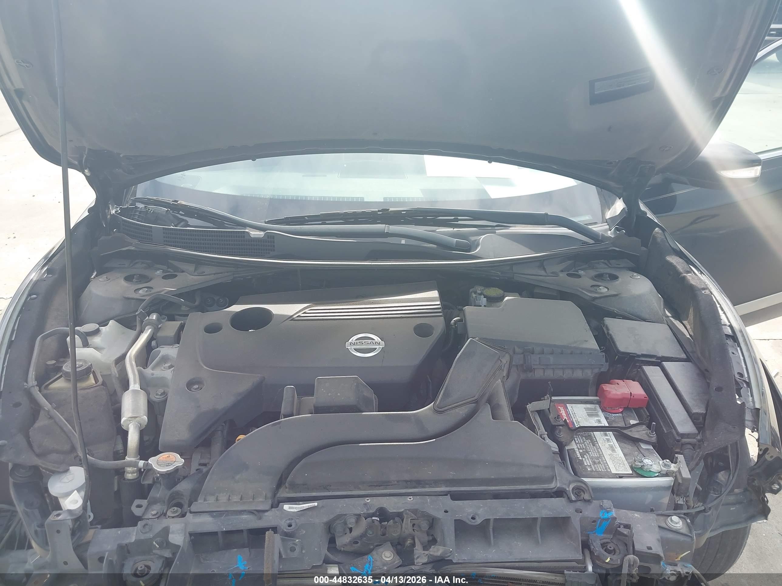 NISSAN ALTIMA image 10