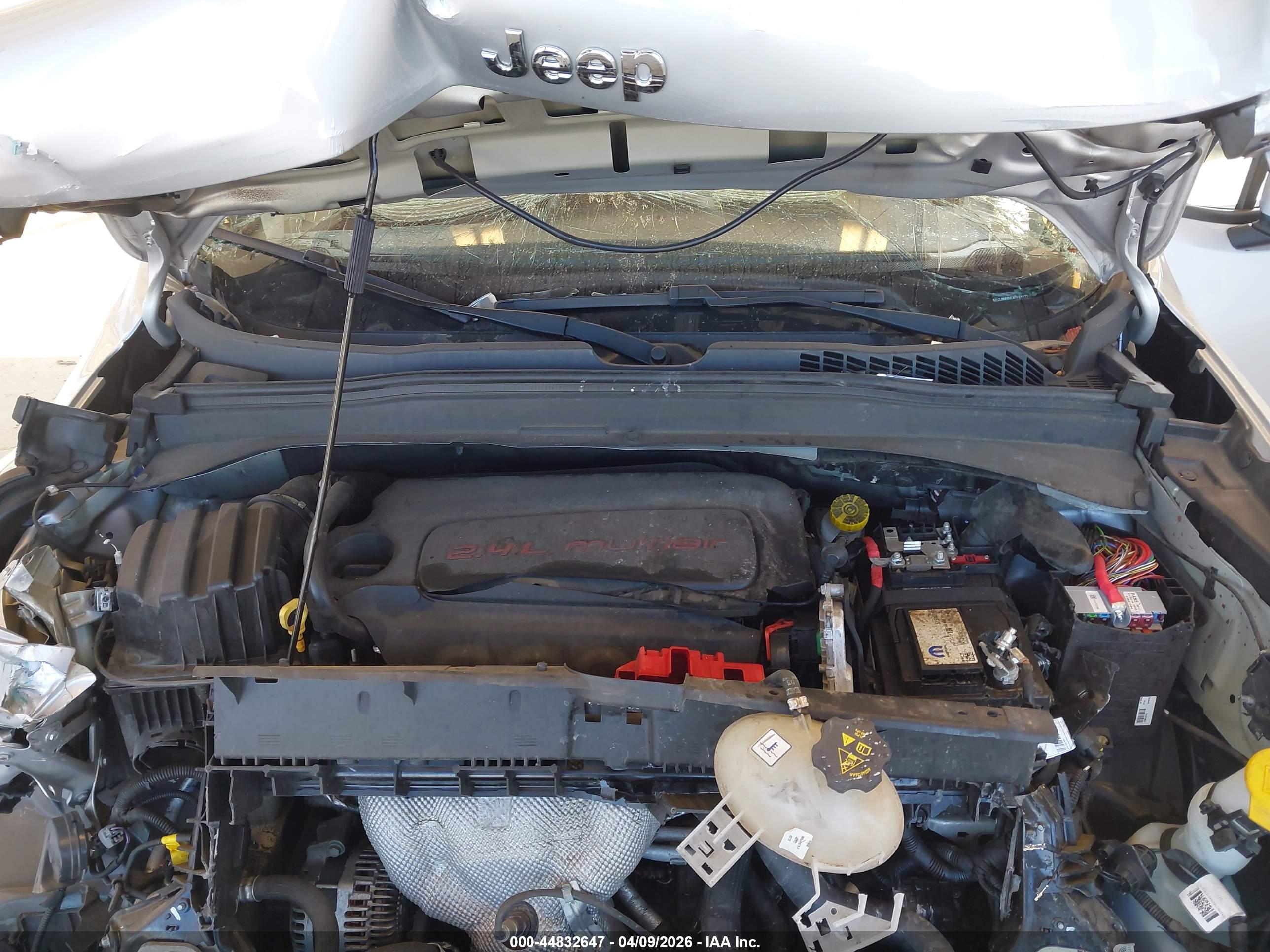 JEEP RENEGADE image 10