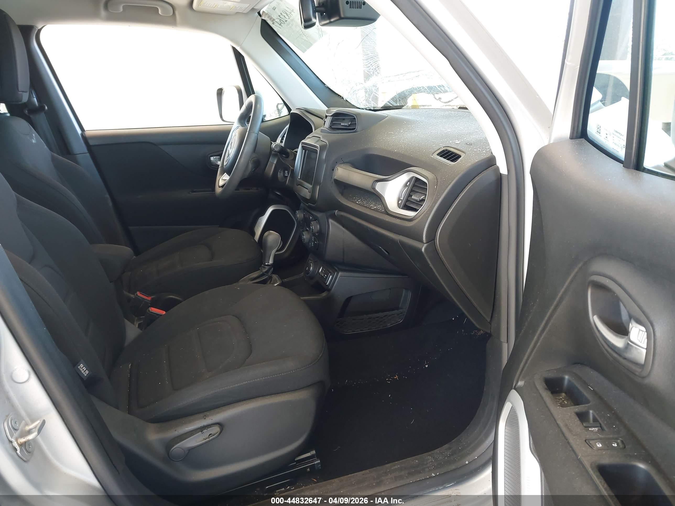 JEEP RENEGADE image 5