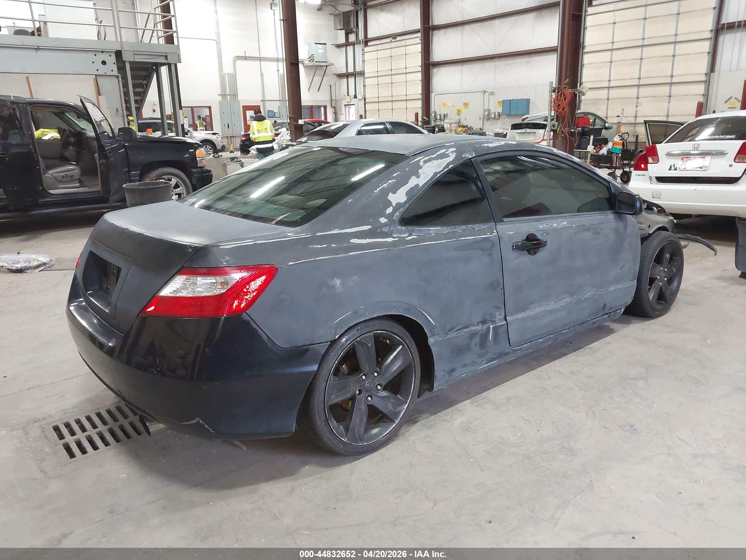 HONDA CIVIC image 4