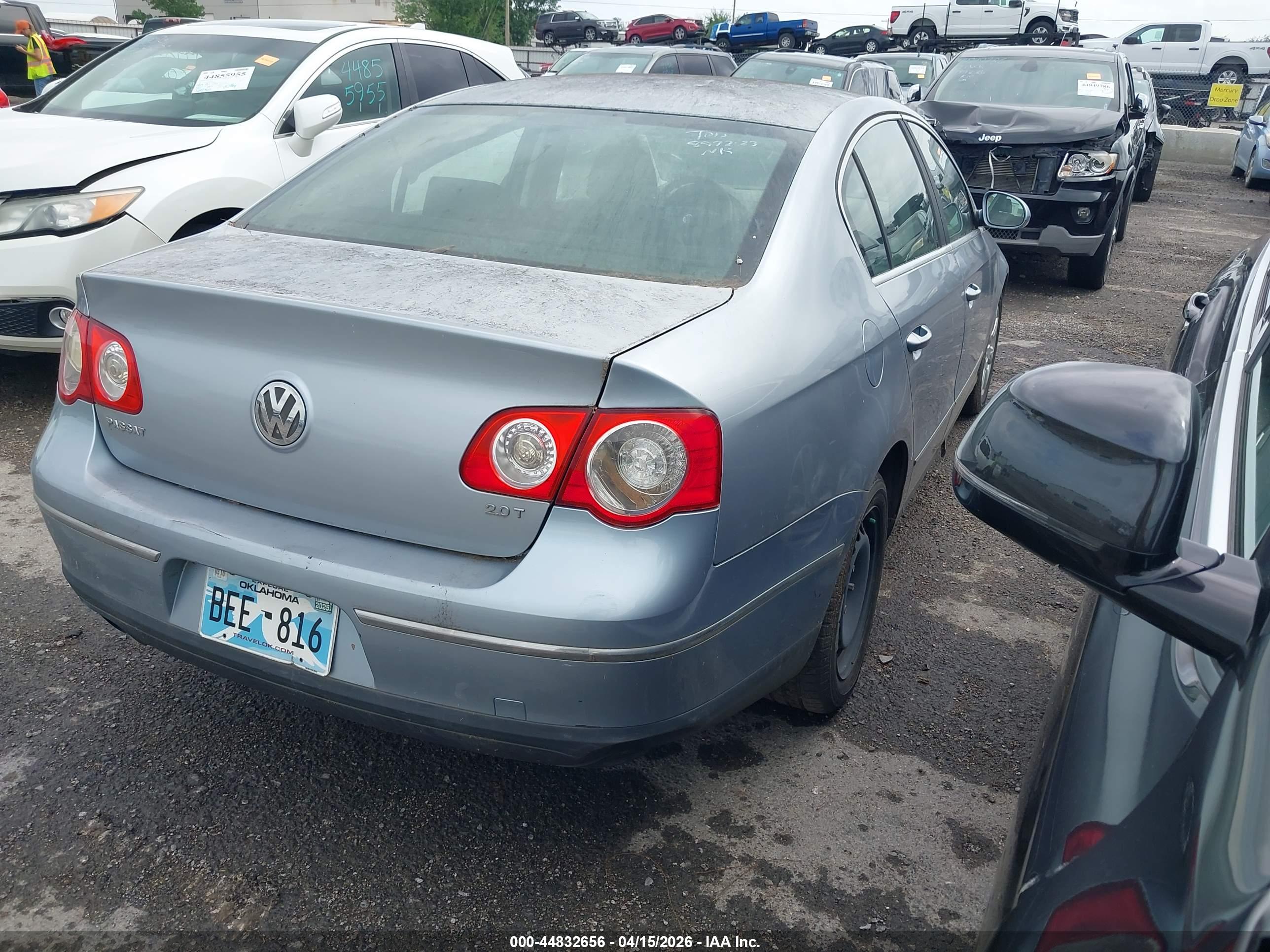 VOLKSWAGEN PASSAT image 4