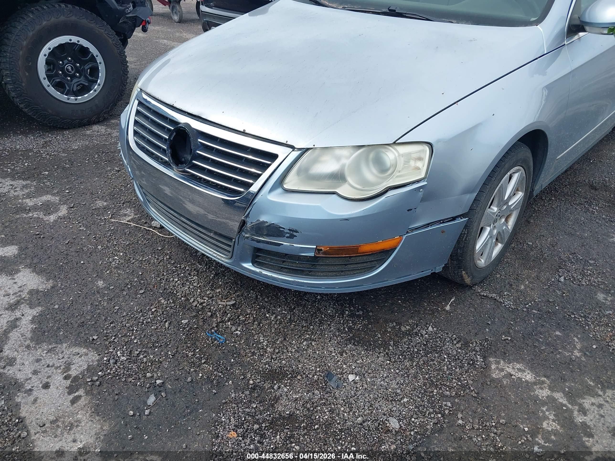 VOLKSWAGEN PASSAT image 6