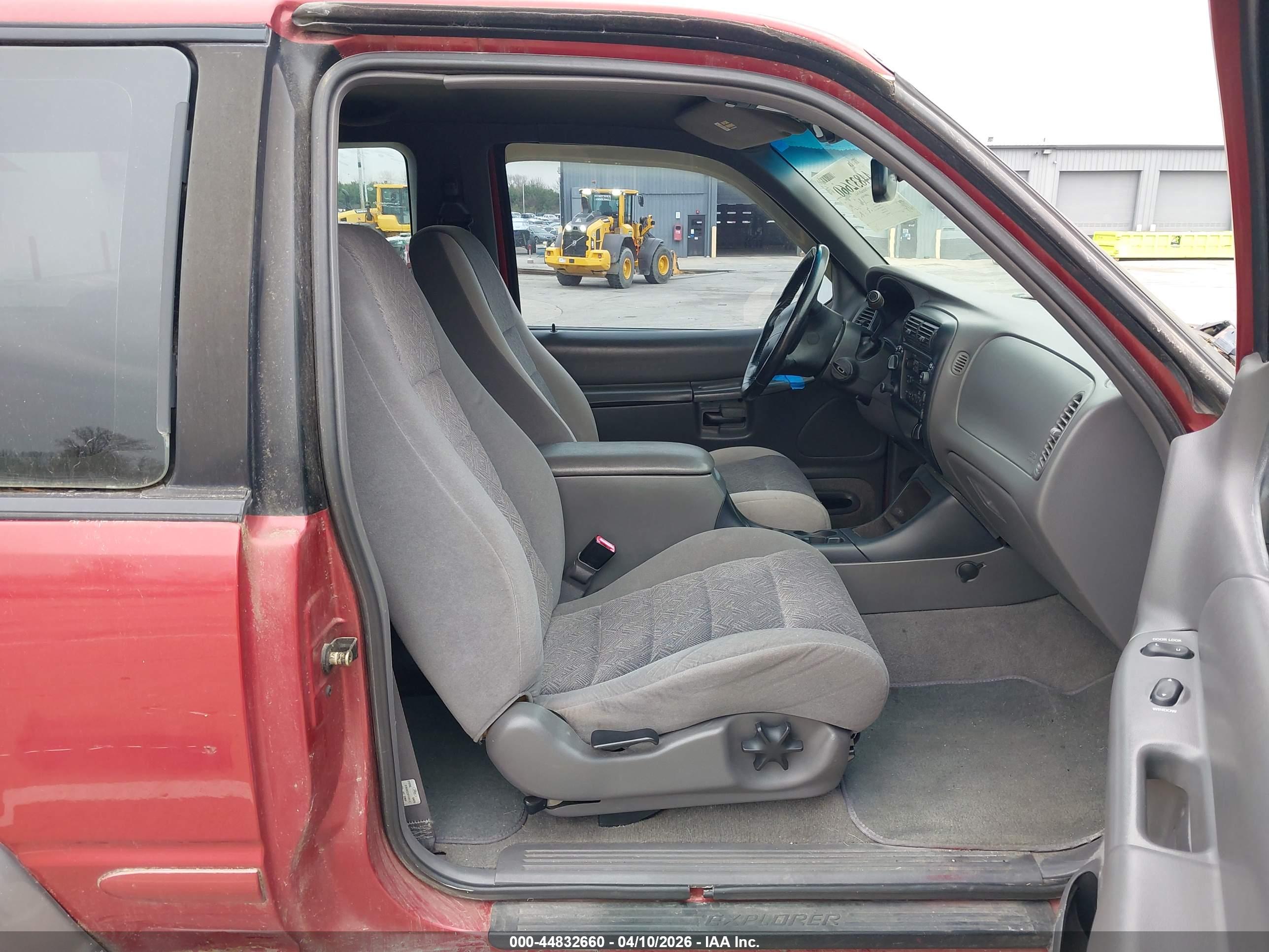 FORD EXPLORER image 5