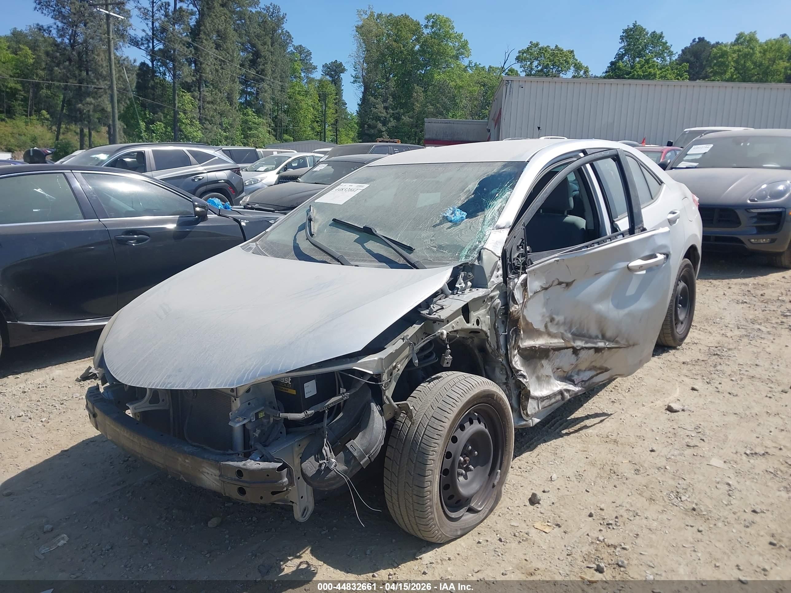 TOYOTA COROLLA image 2