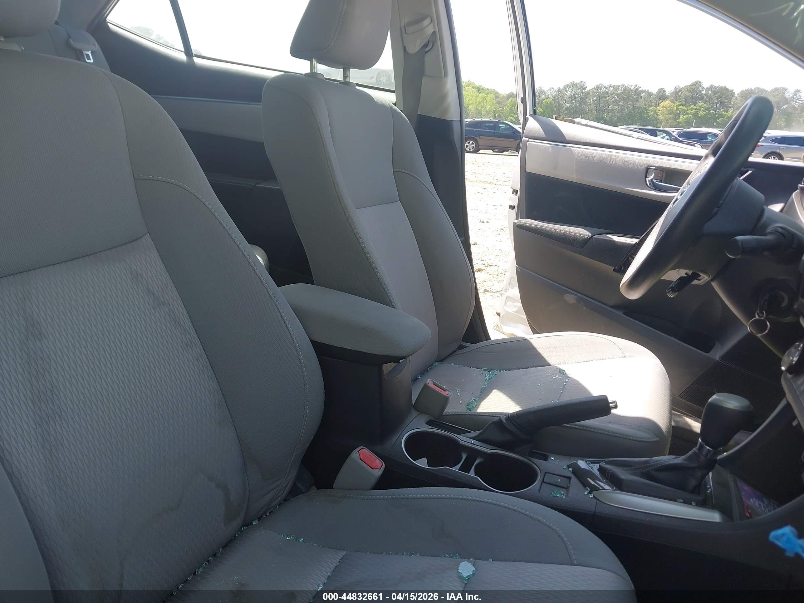 TOYOTA COROLLA image 5