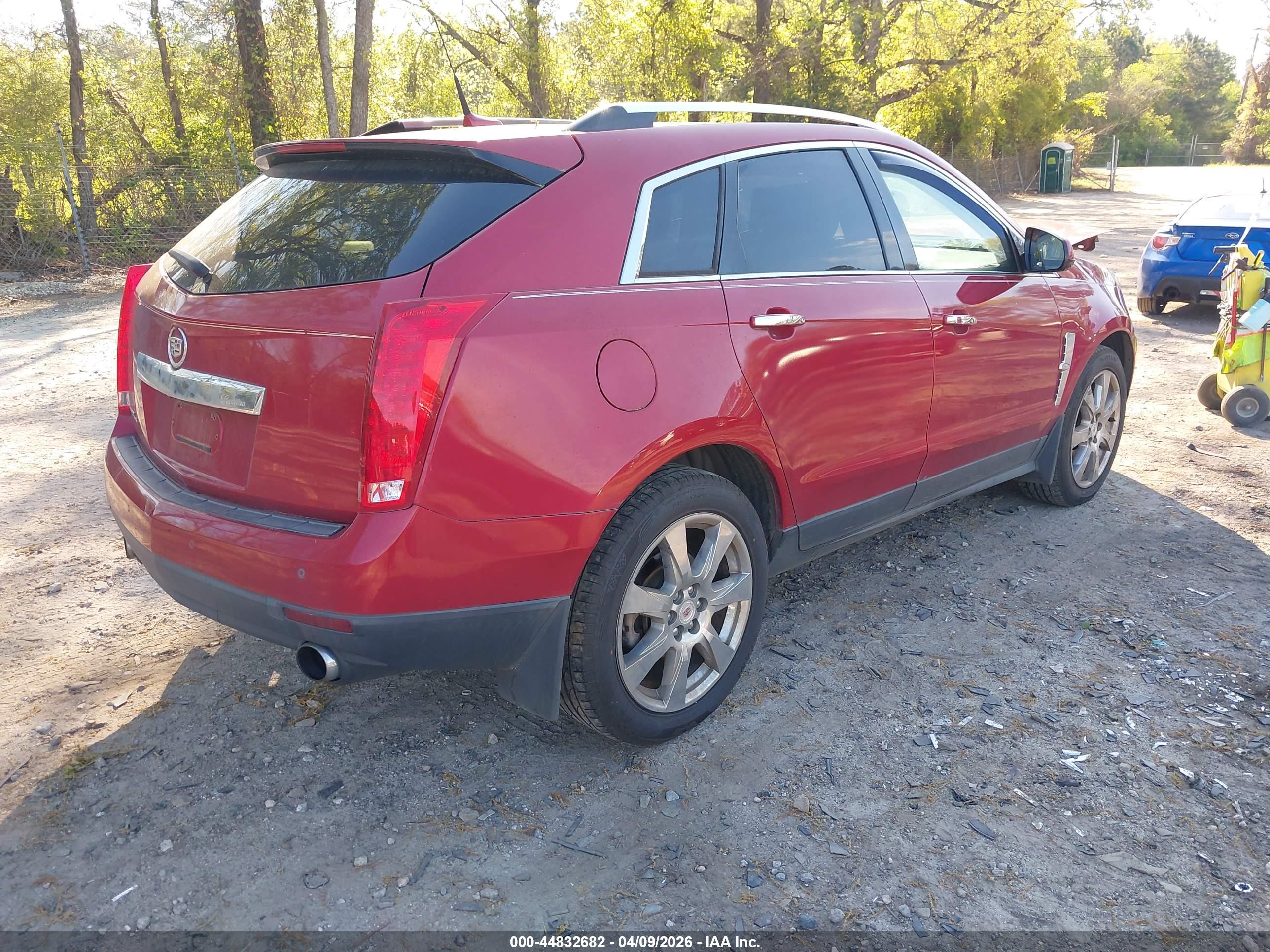 CADILLAC SRX image 4