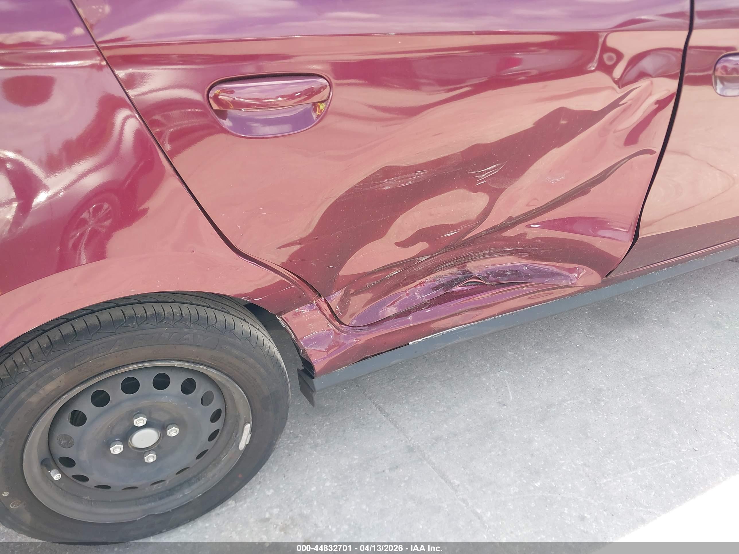 MITSUBISHI MIRAGE image 6