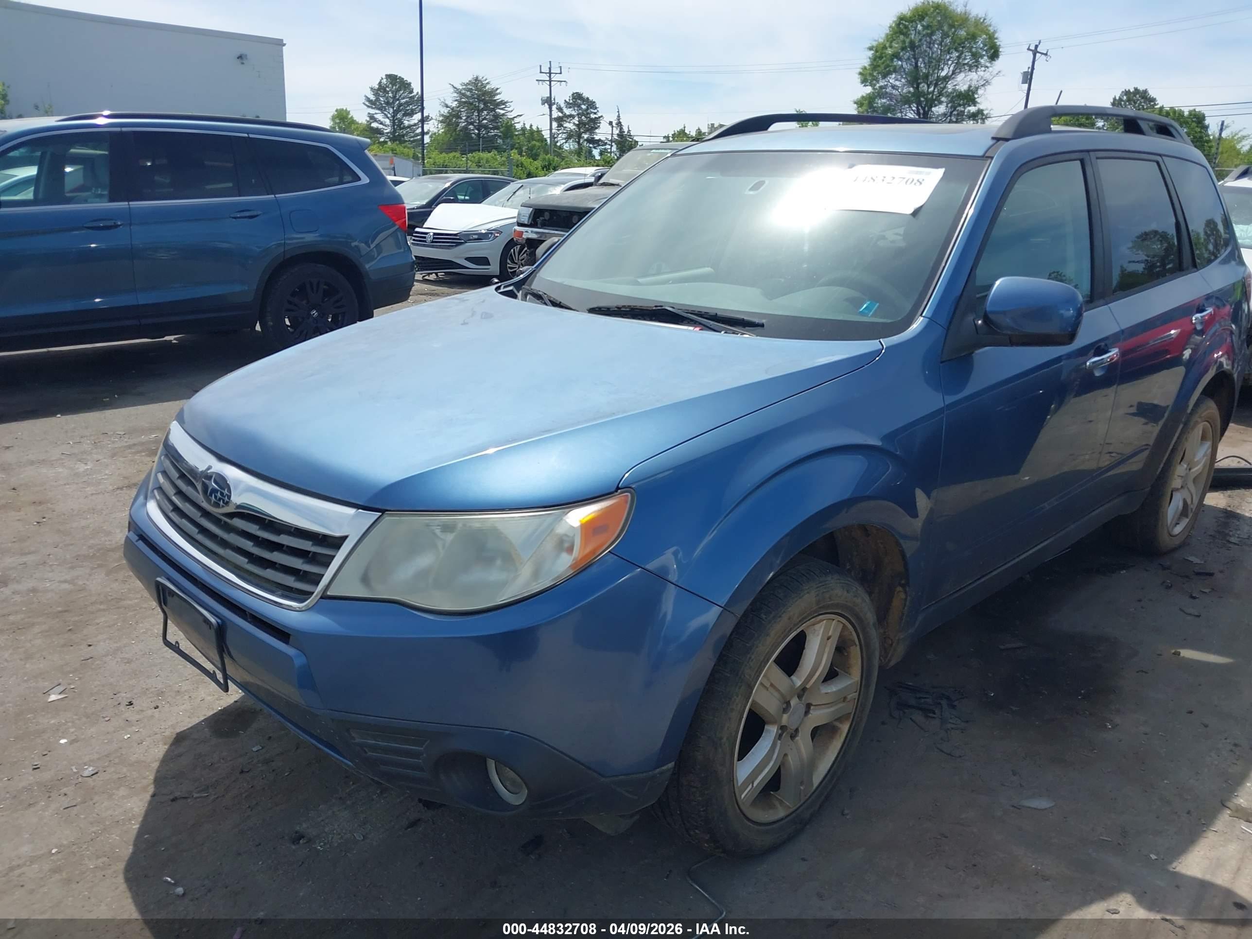 SUBARU FORESTER image 2