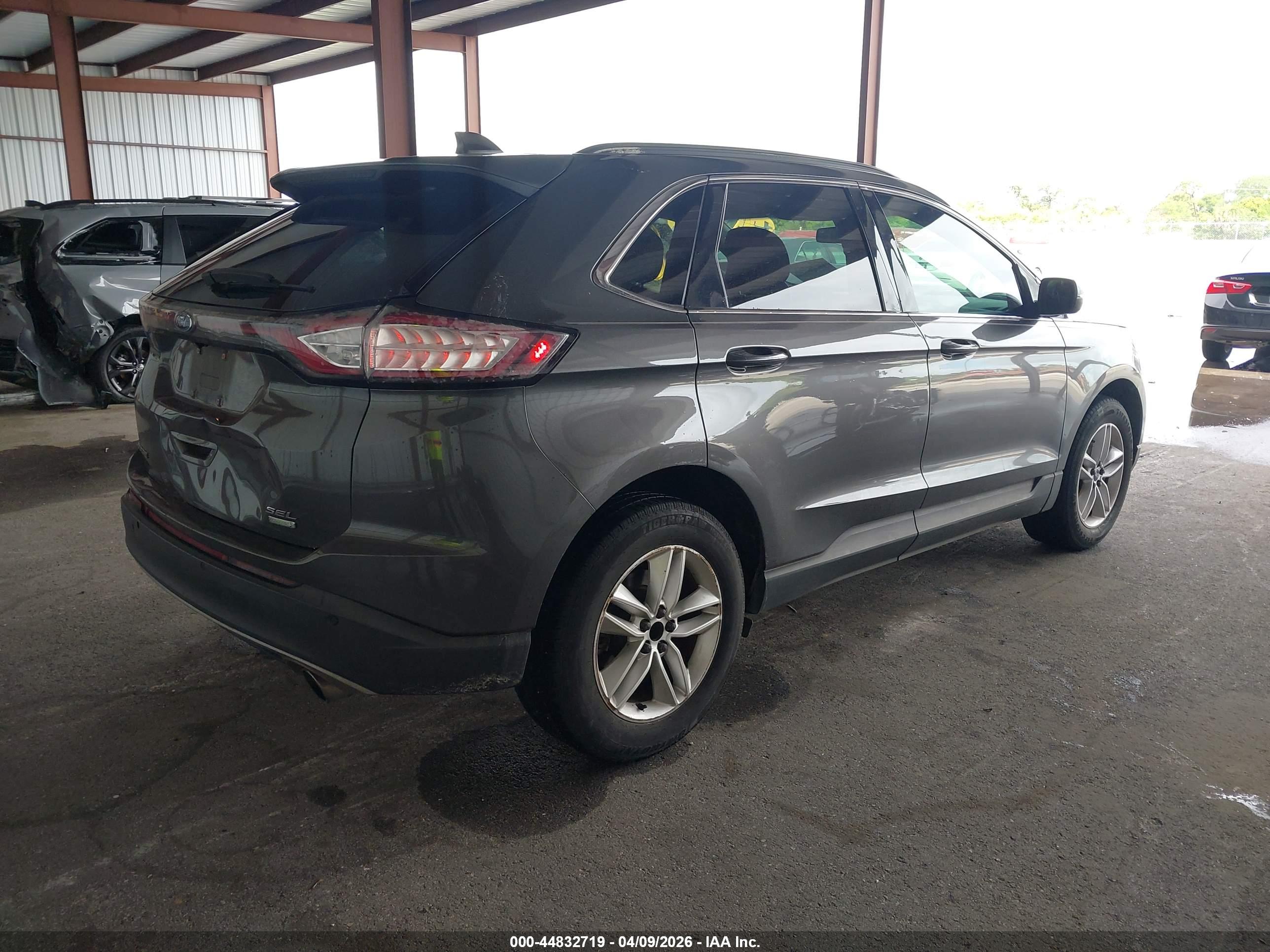 FORD EDGE image 4