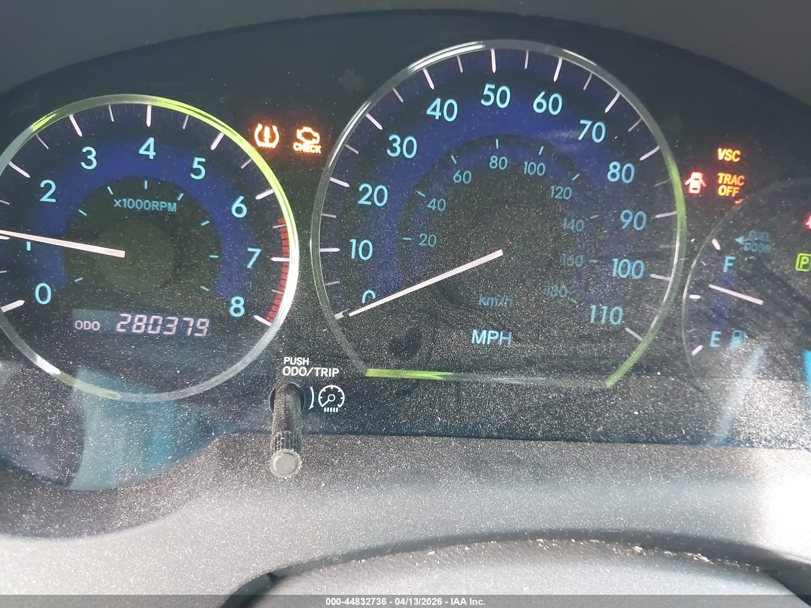 TOYOTA SIENNA image 7