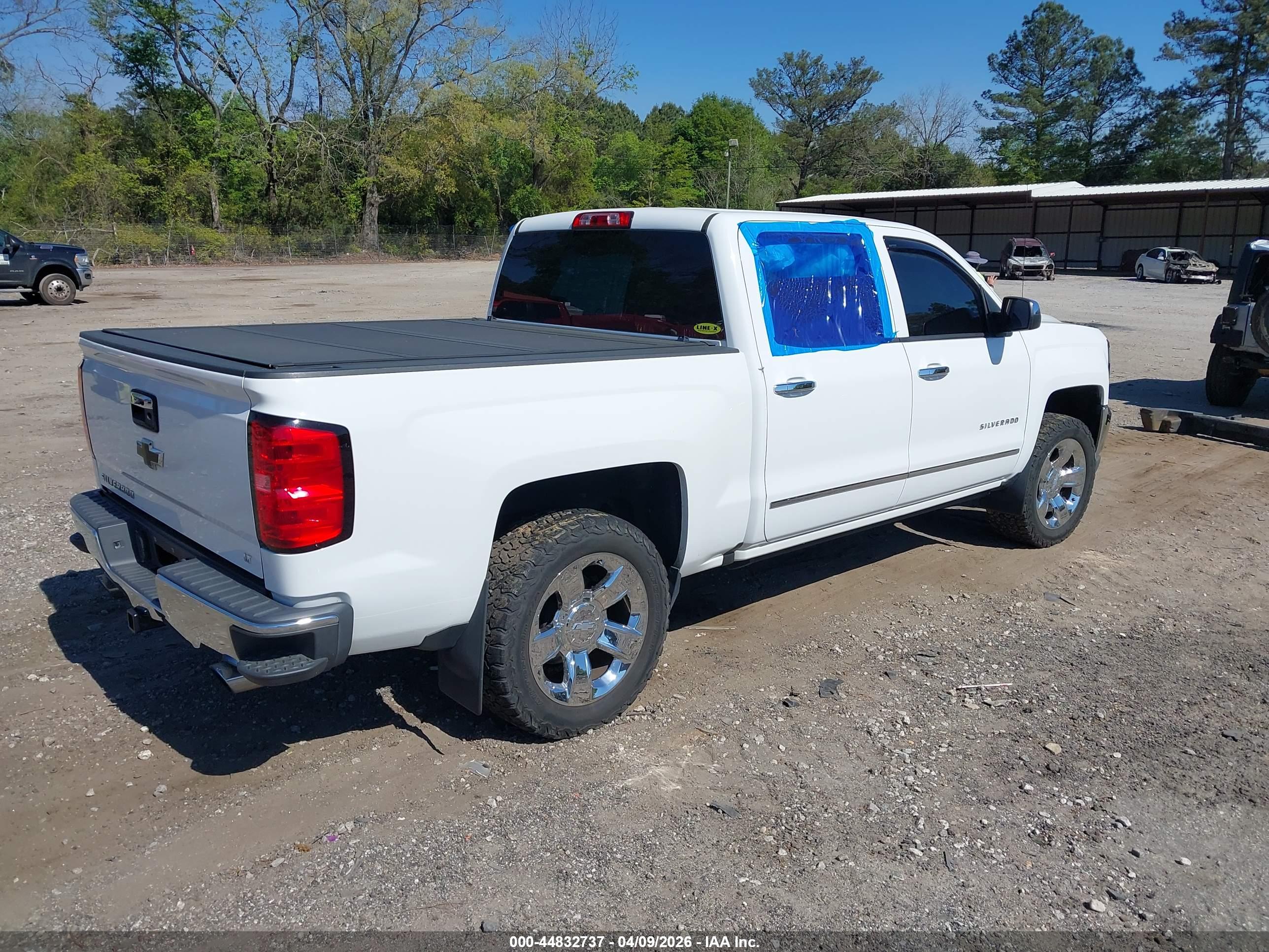 CHEVROLET SILVERADO image 4