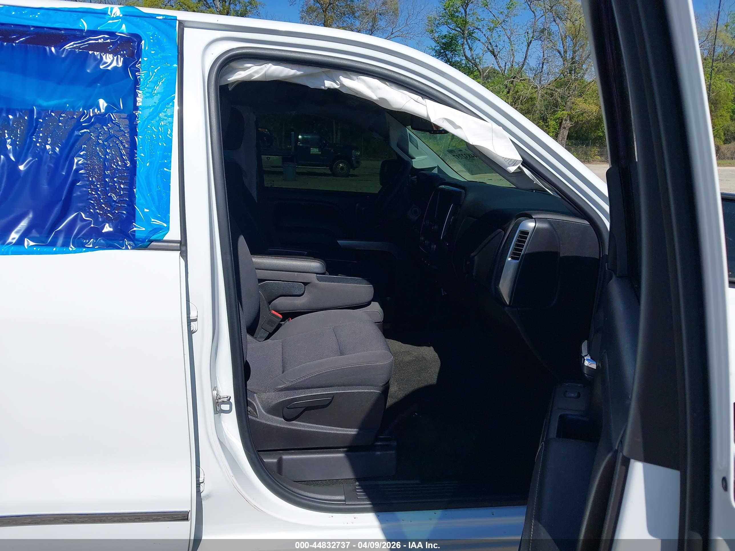 CHEVROLET SILVERADO image 5