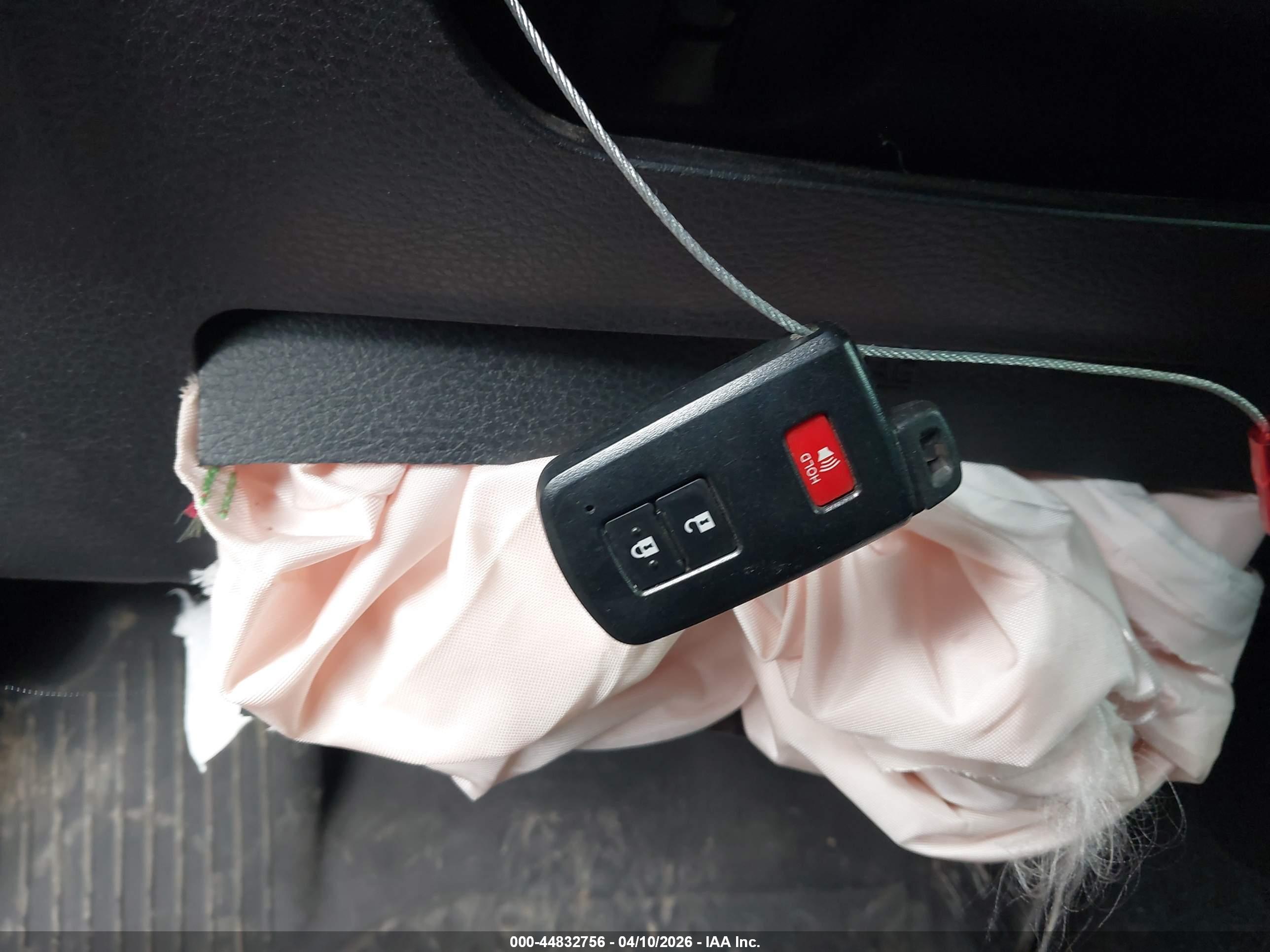 TOYOTA TACOMA image 11