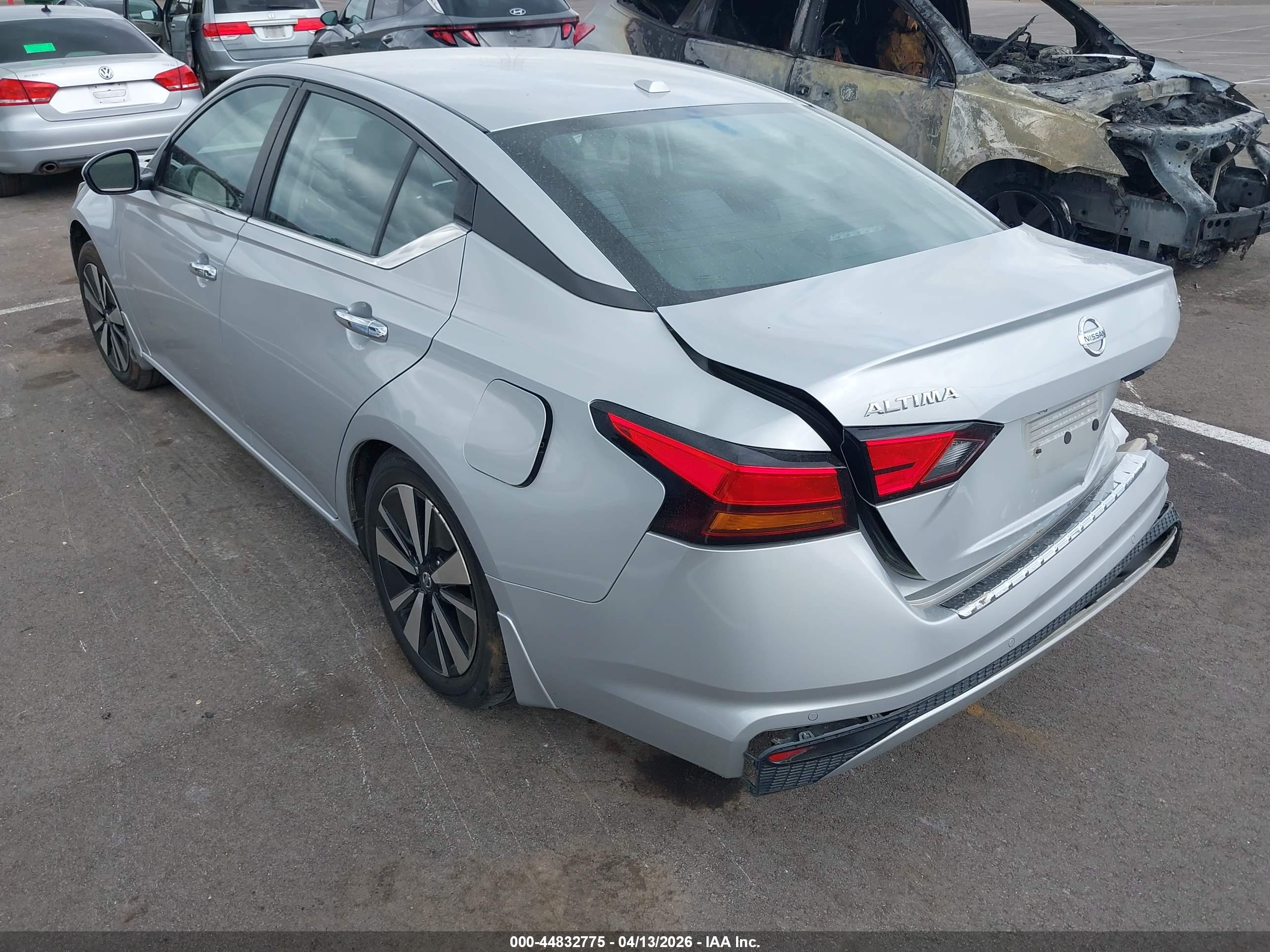 NISSAN ALTIMA image 3