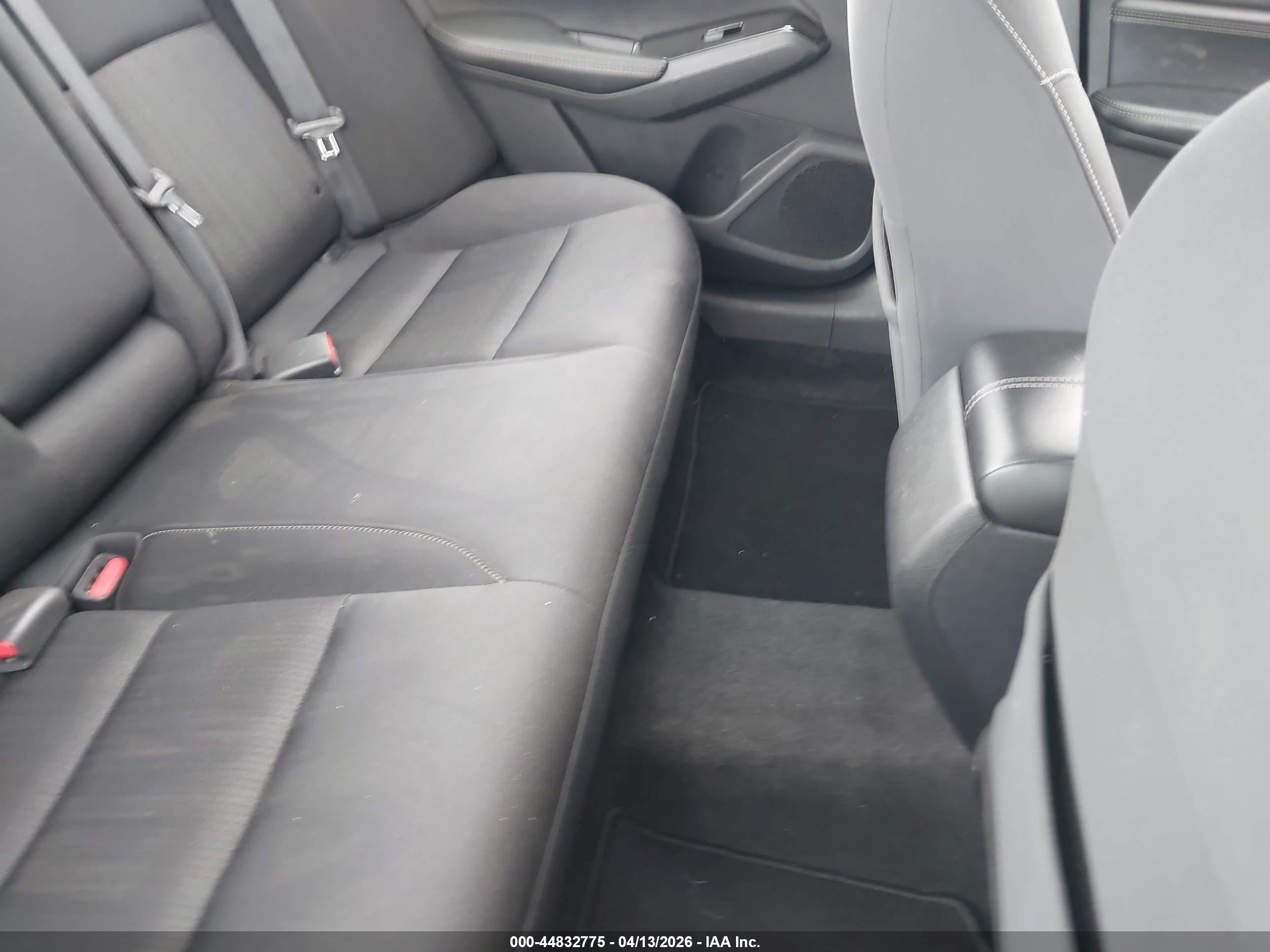 NISSAN ALTIMA image 8