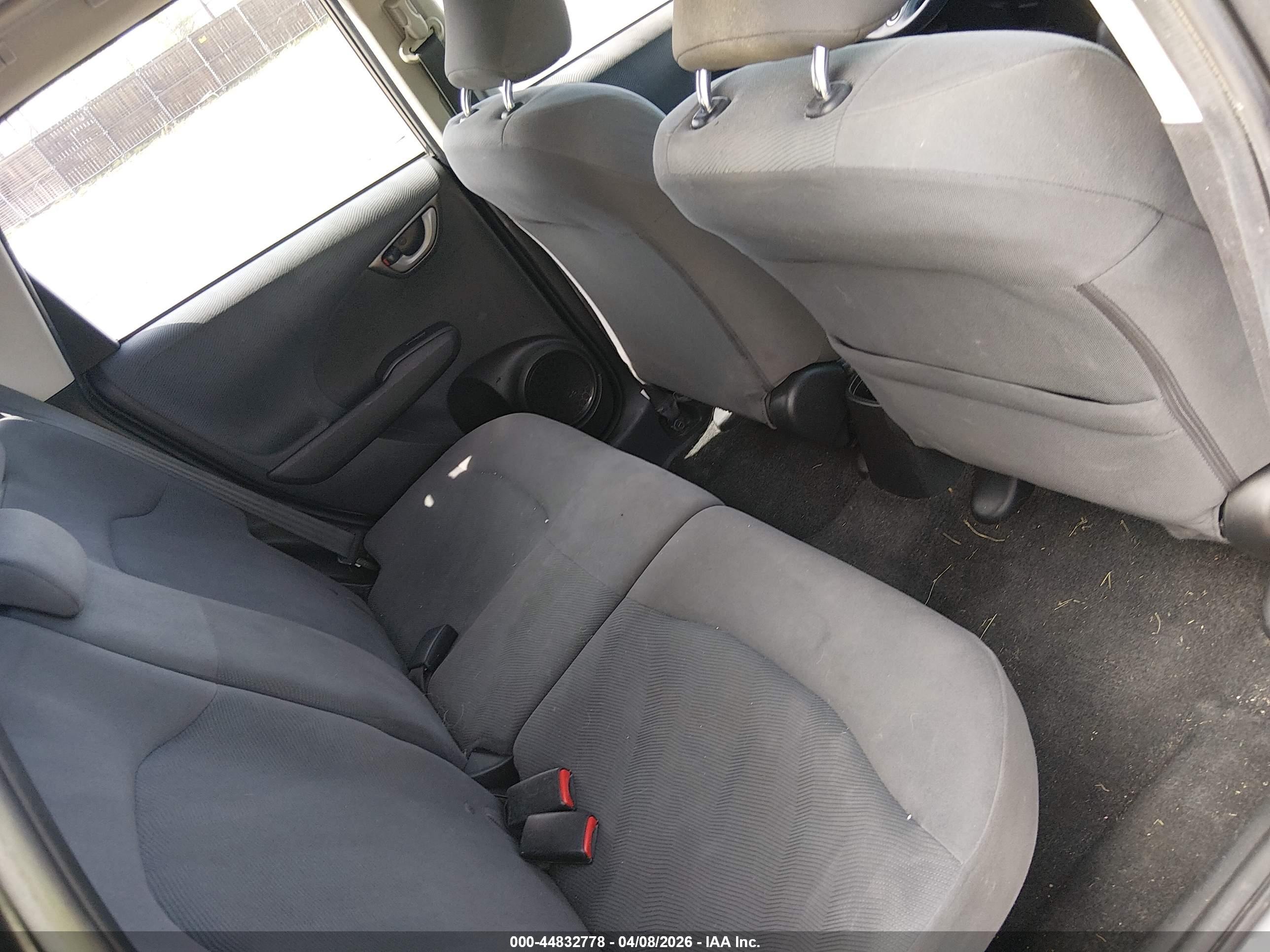 HONDA FIT image 8