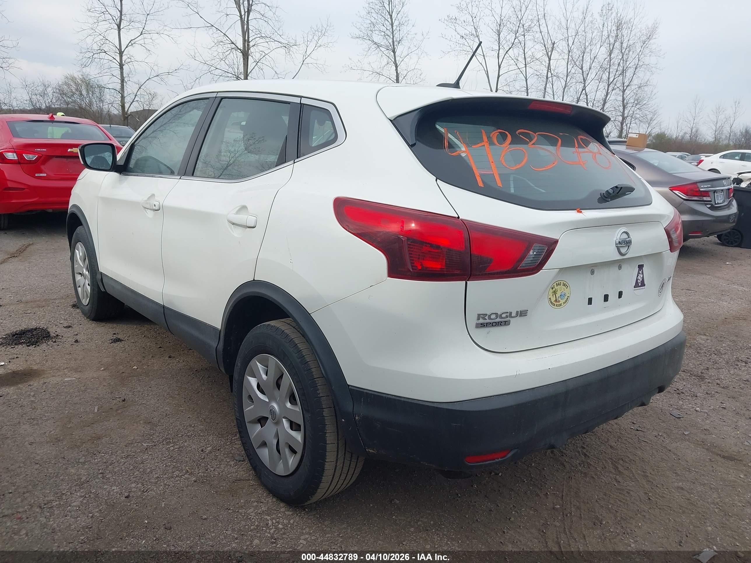 NISSAN ROGUE image 3