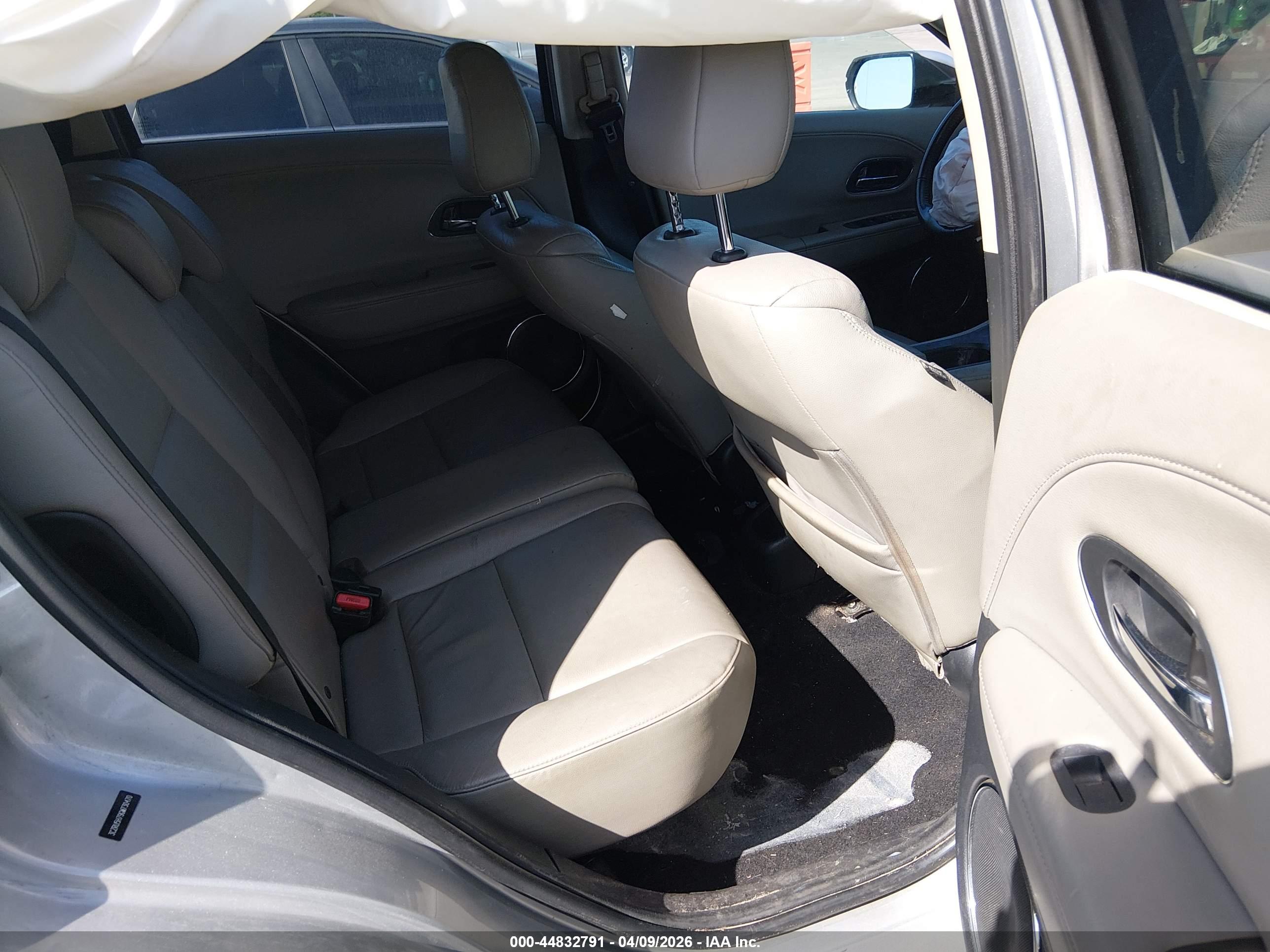 HONDA HR-V image 8