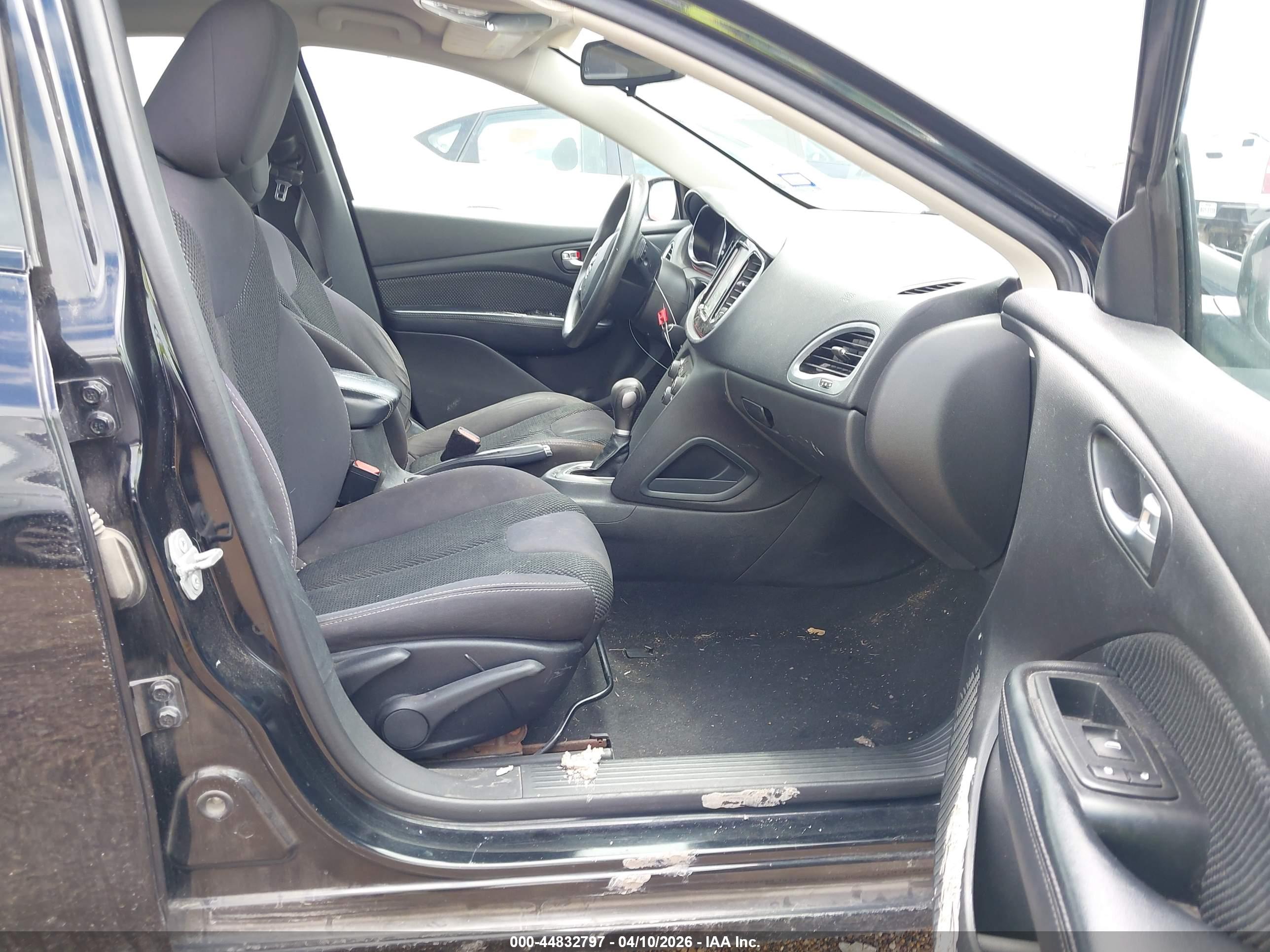 DODGE DART image 5