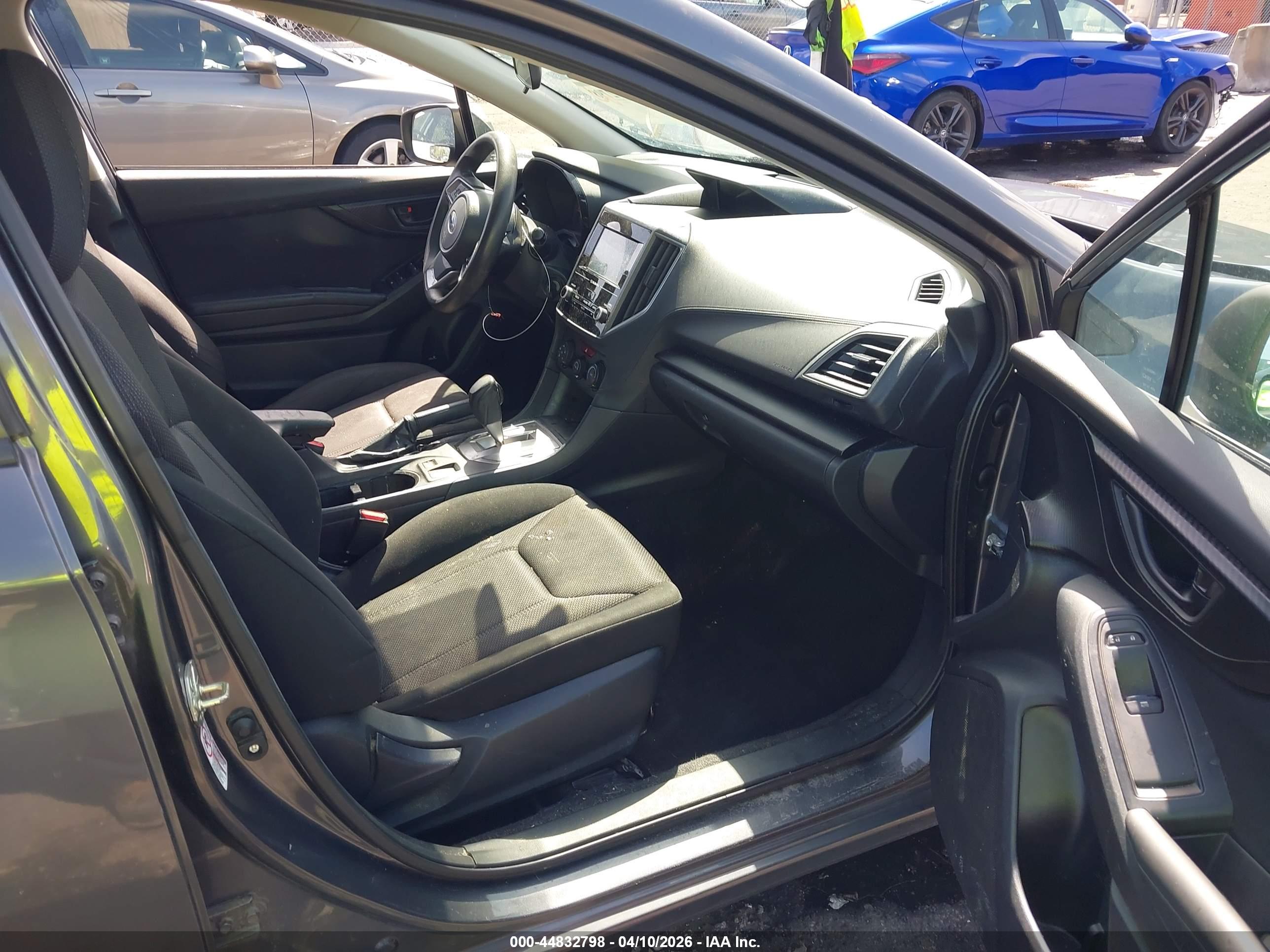 SUBARU IMPREZA image 5
